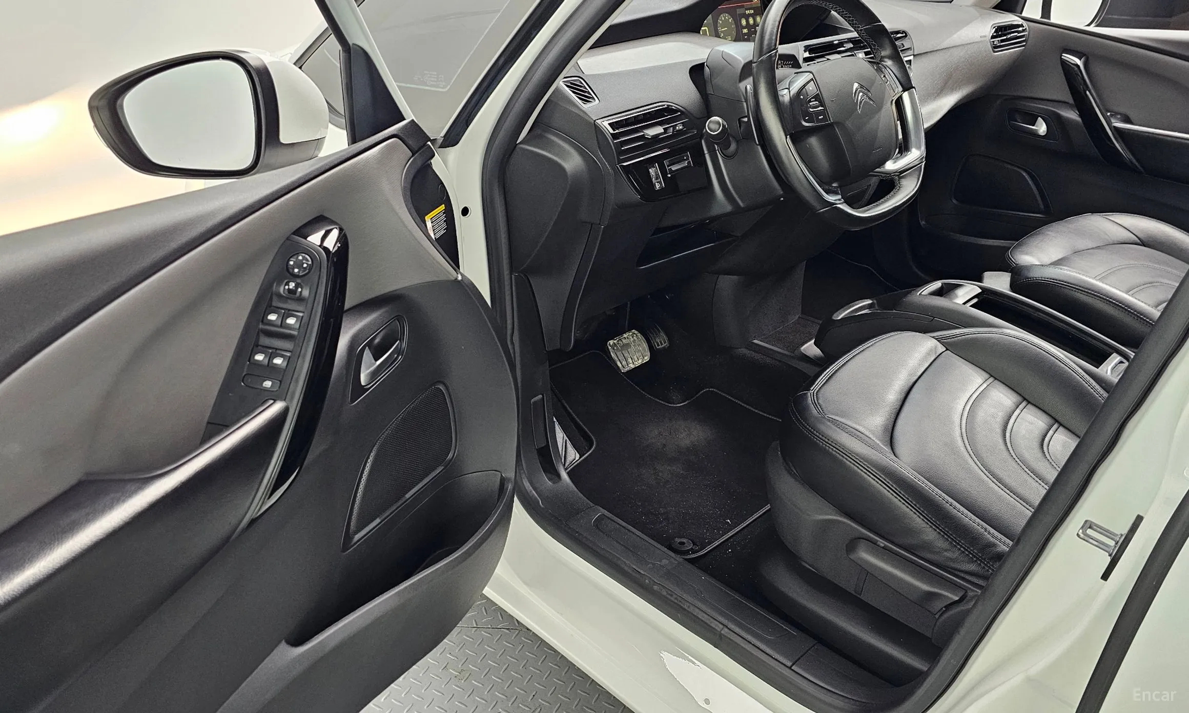 Citroën/DS Grand C4 Picasso превью 10