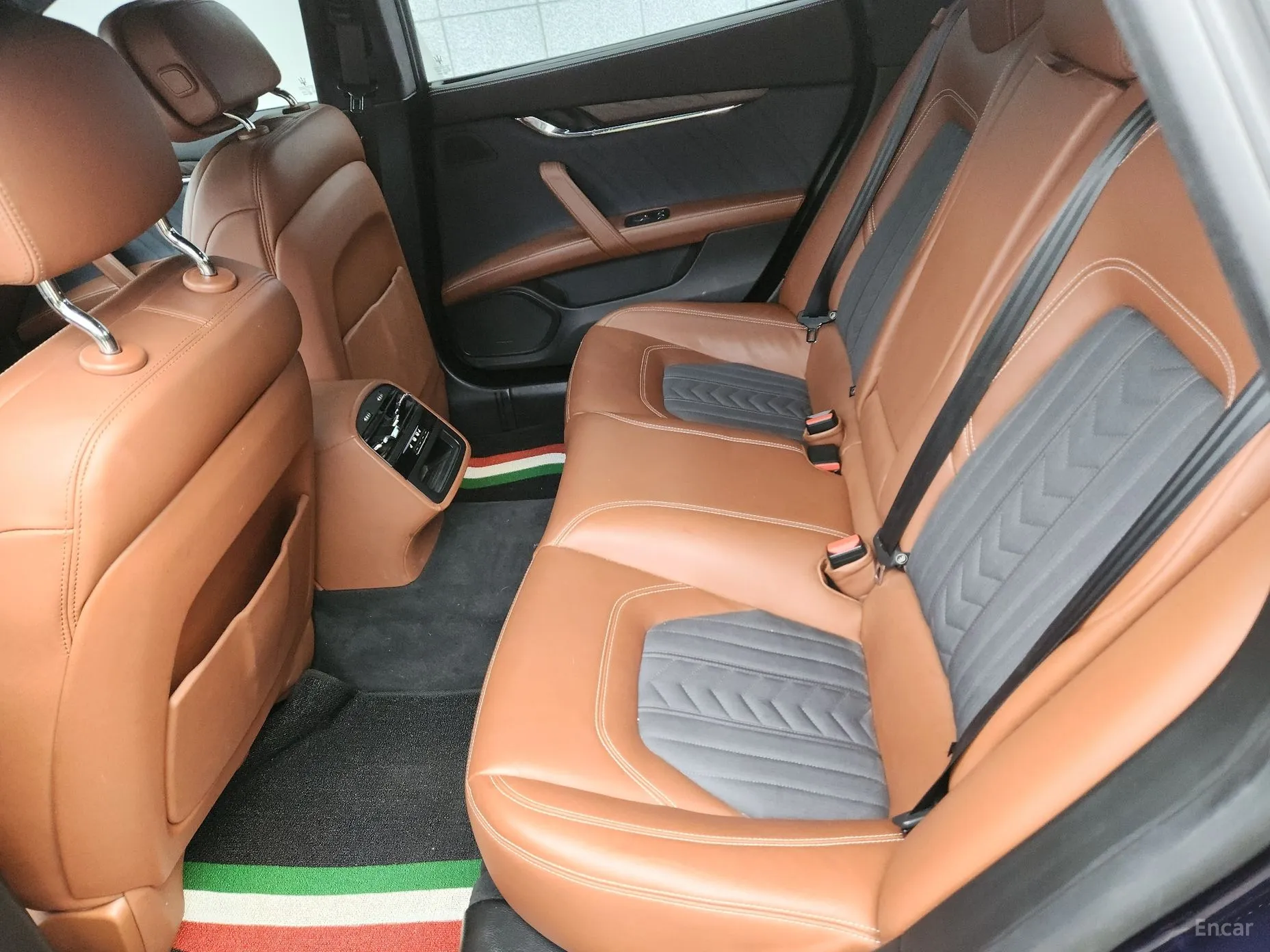 Maserati Quattroporte превью 8