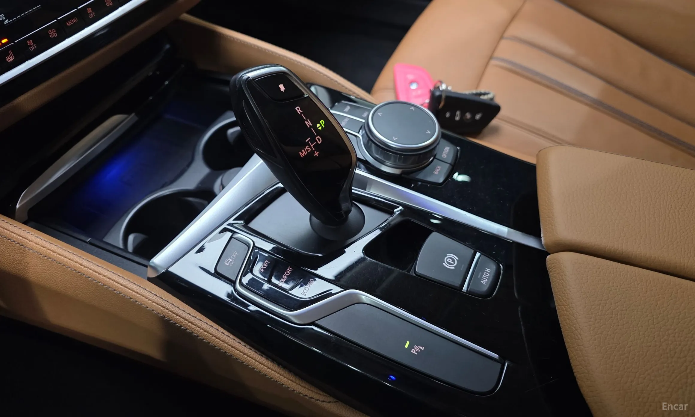 BMW 5 Series (G30) превью 9