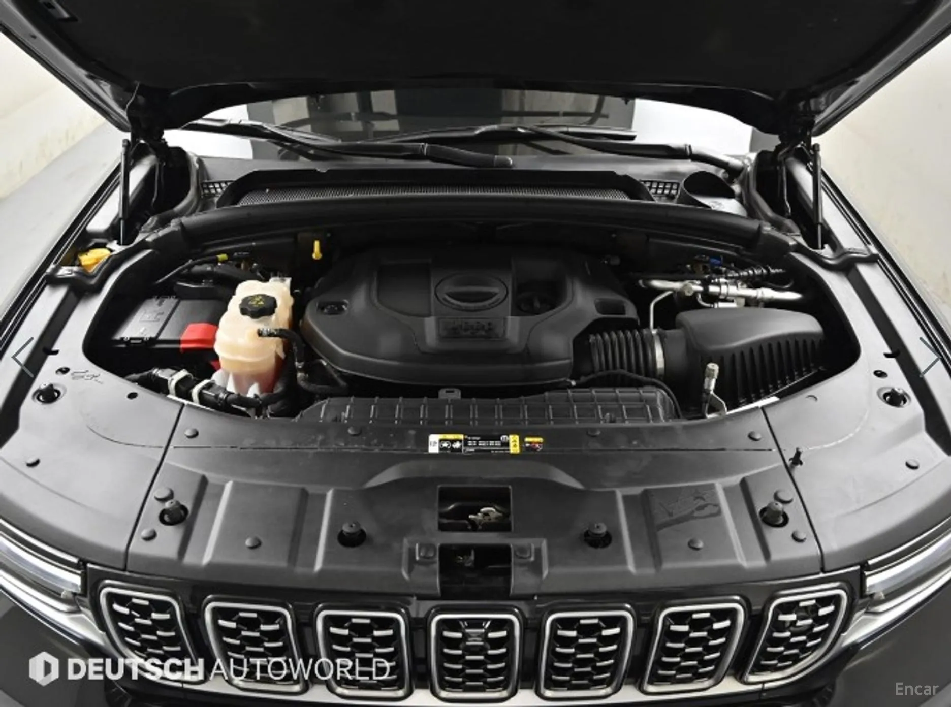 Jeep Grand Cherokee (WL) превью 6