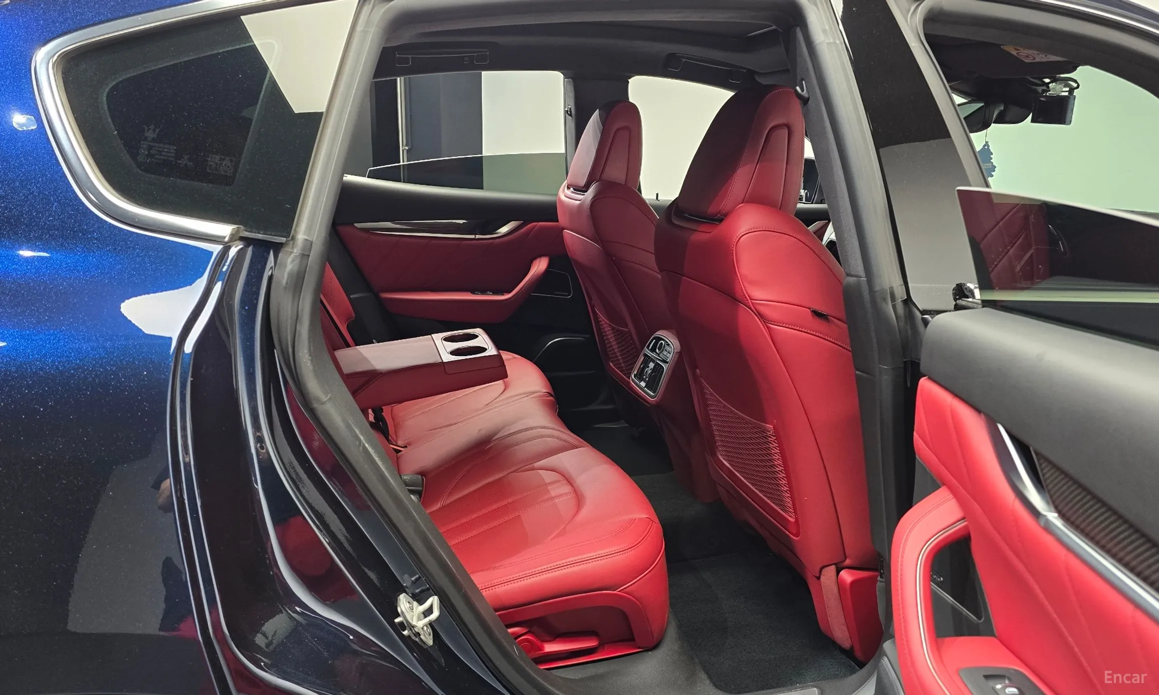 Maserati Levante превью 11