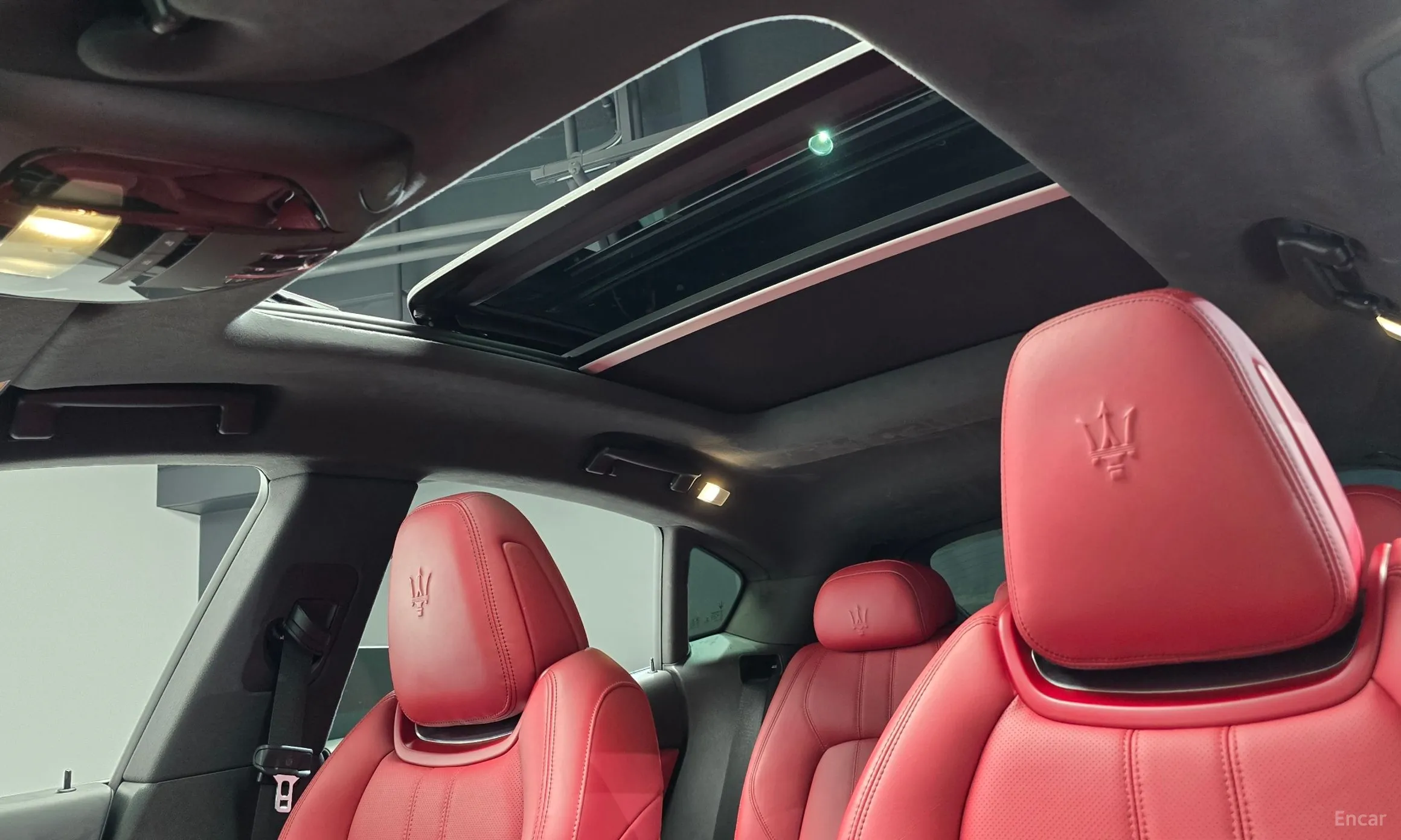 Maserati Levante превью 19