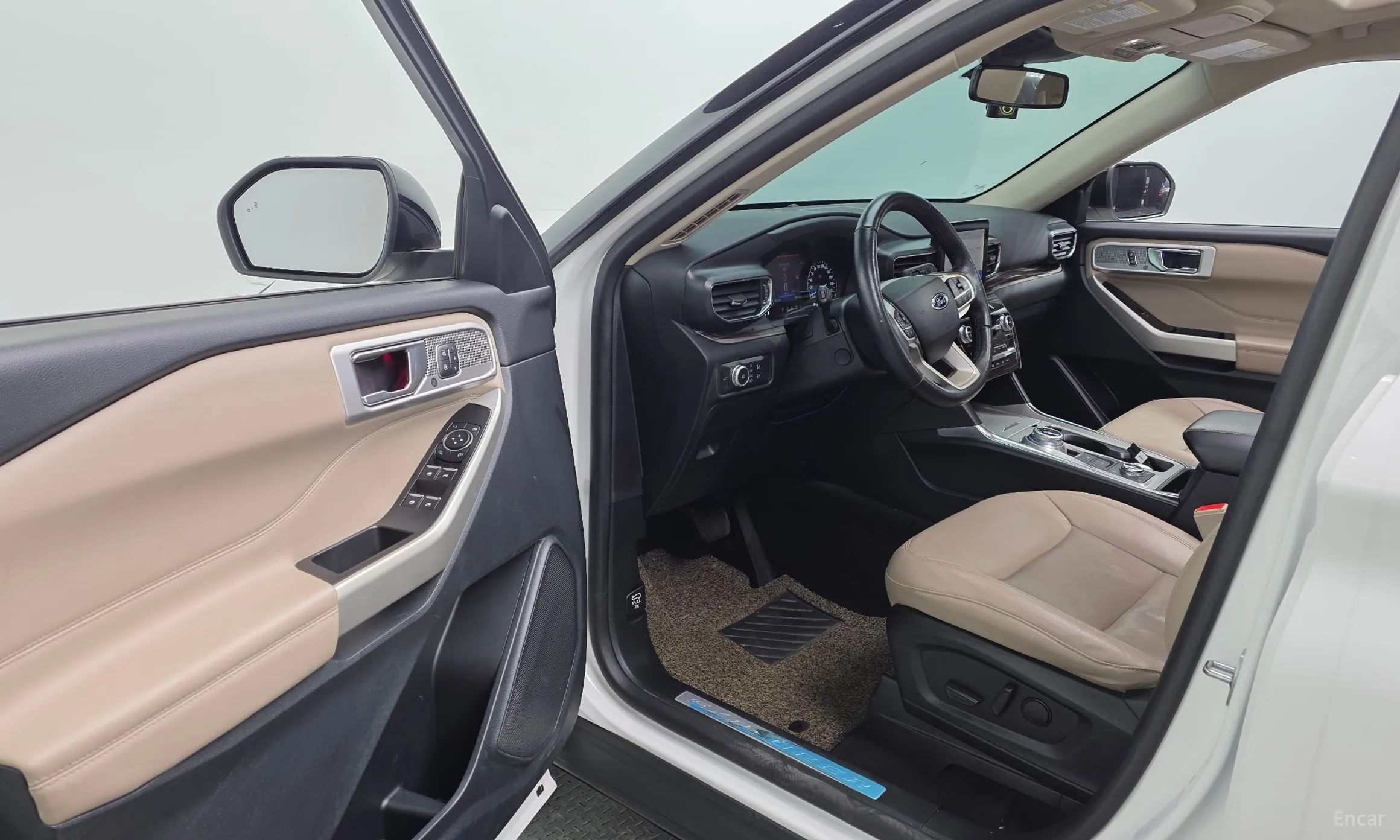 Ford Explorer 6th Generation превью 10