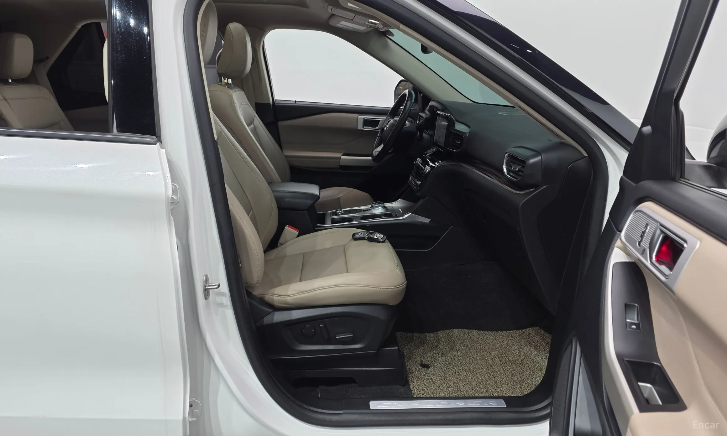 Ford Explorer 6th Generation превью 11