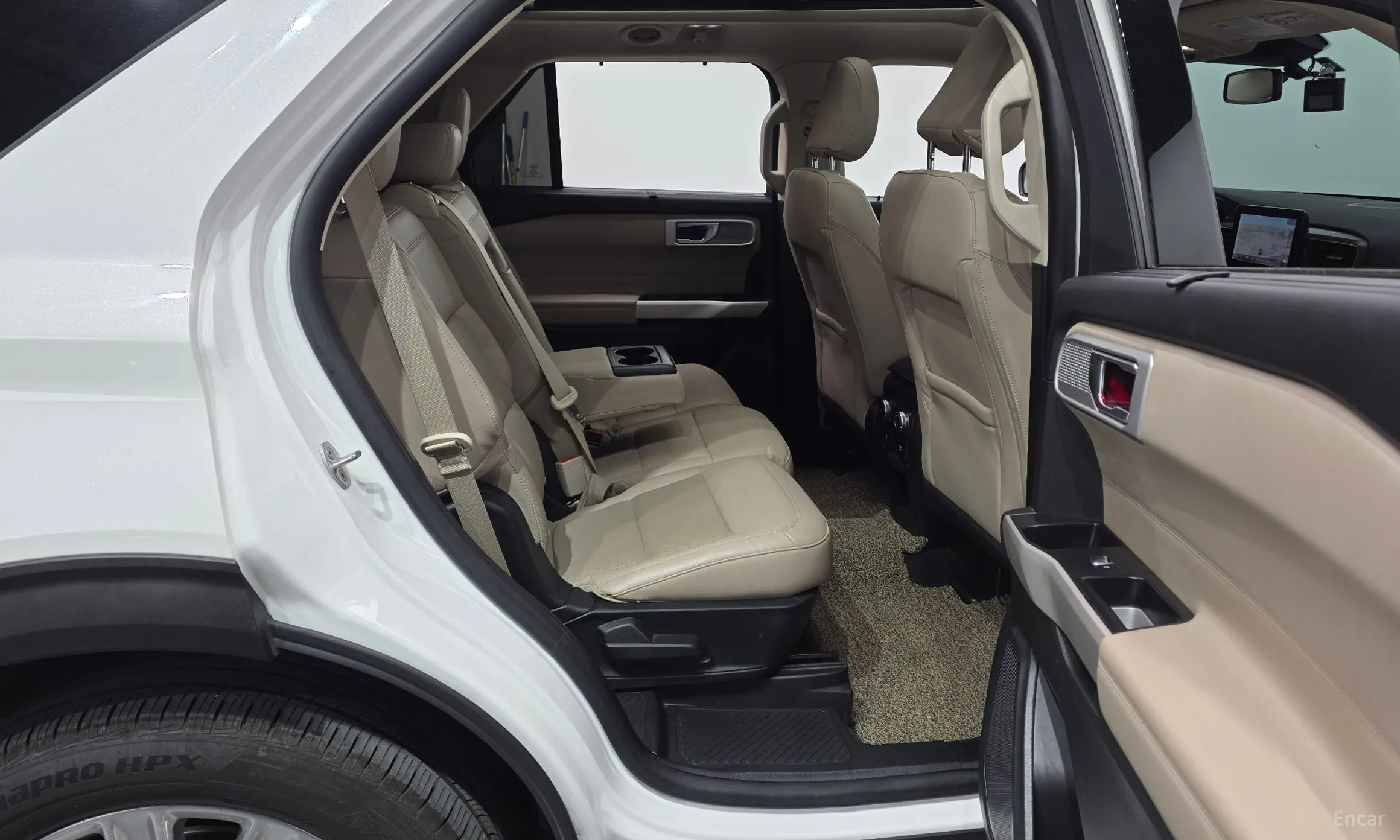 Ford Explorer 6th Generation превью 12