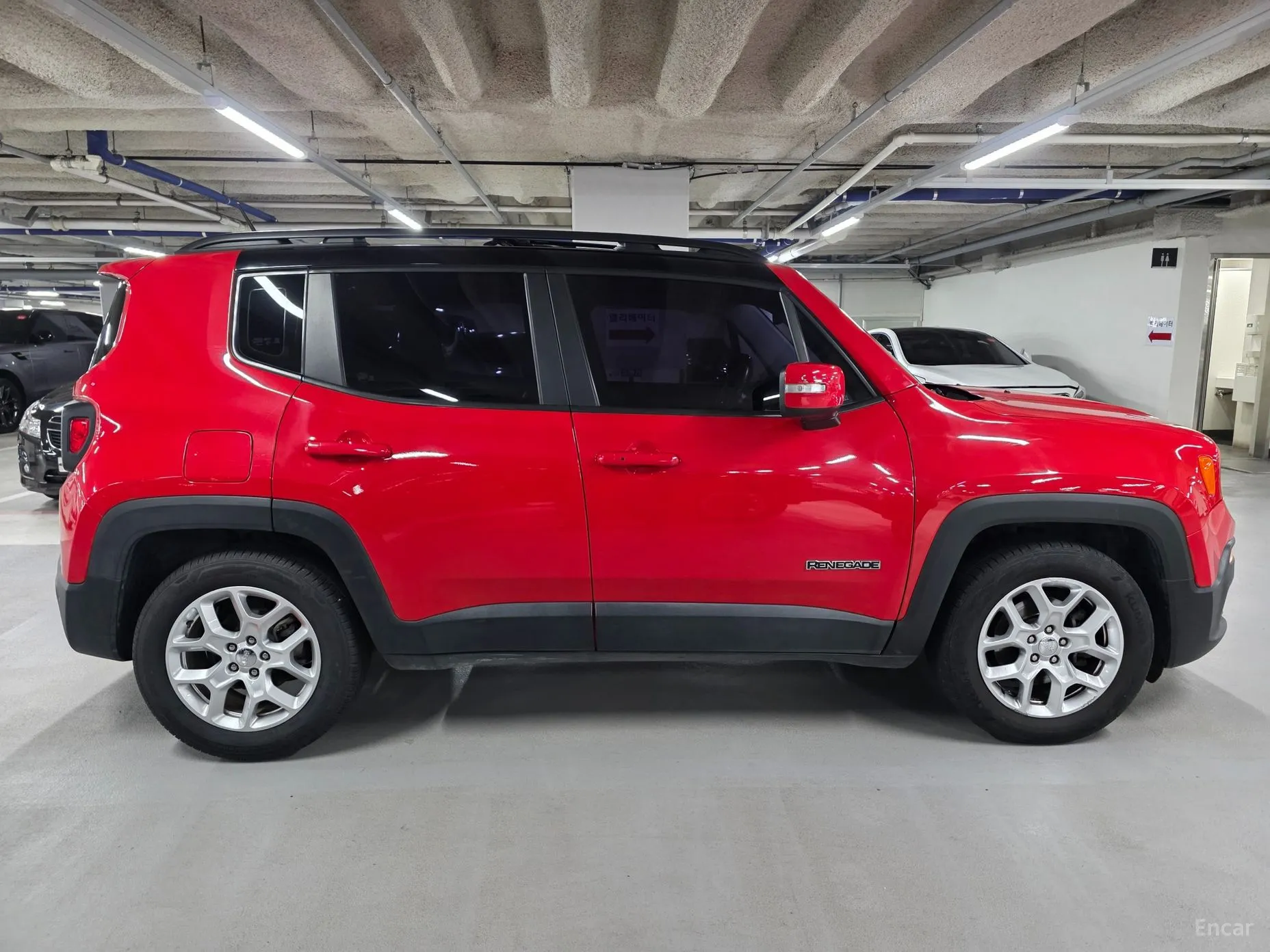 Jeep Renegade превью 4