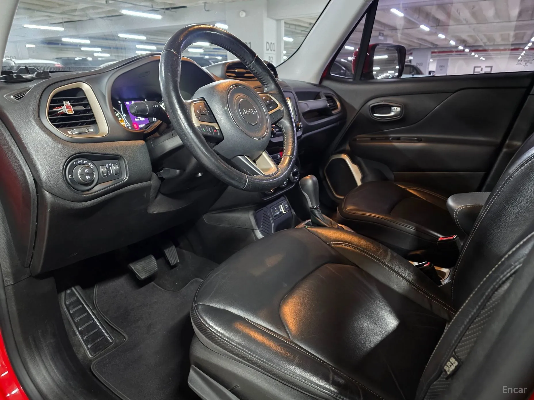 Jeep Renegade превью 8