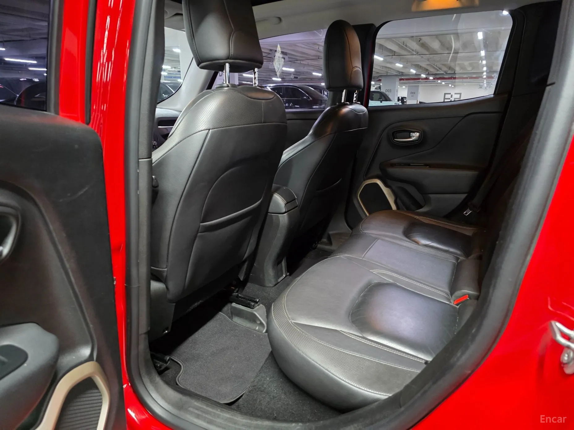 Jeep Renegade превью 9