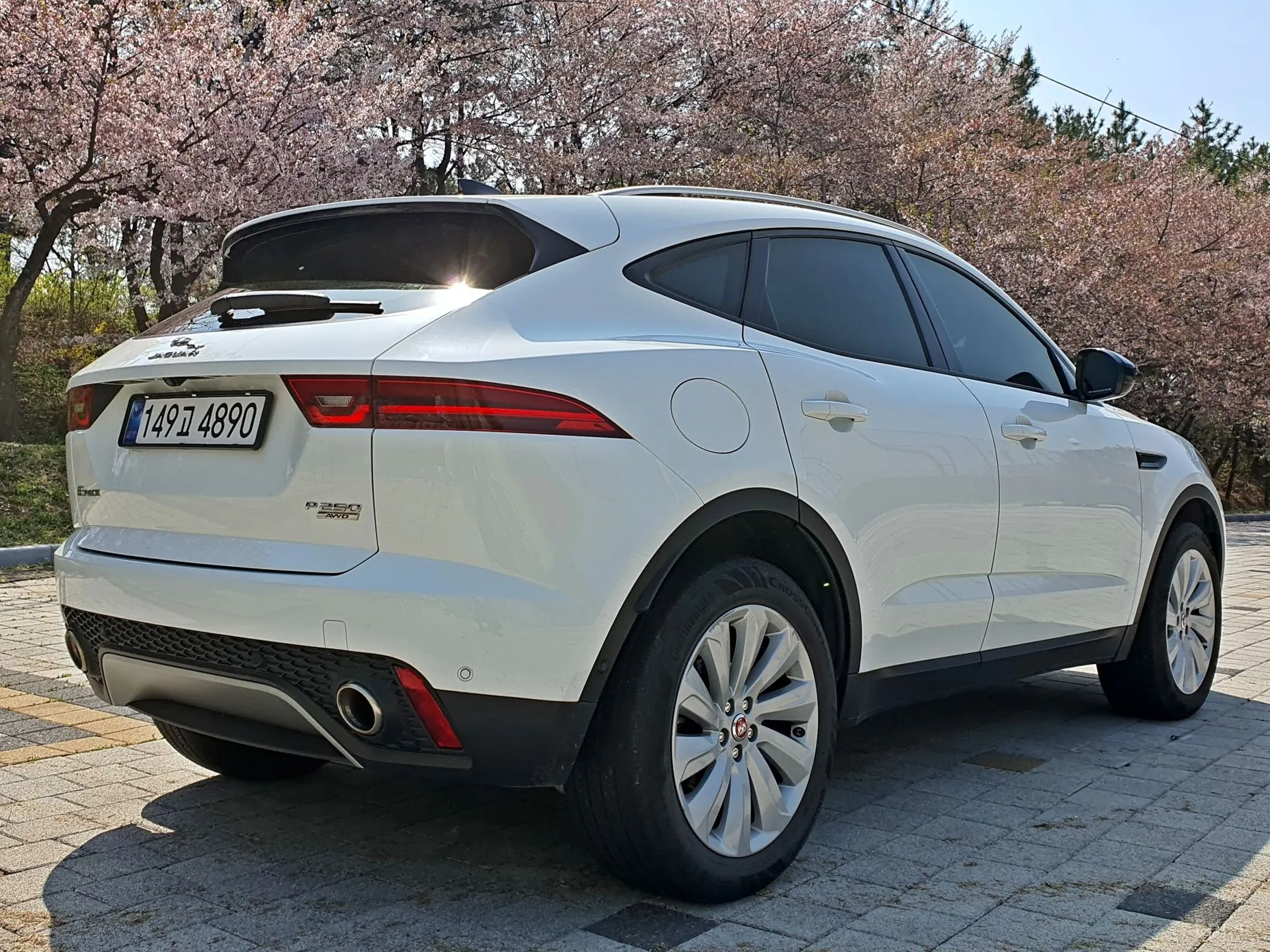 Jaguar E-PACE превью 3