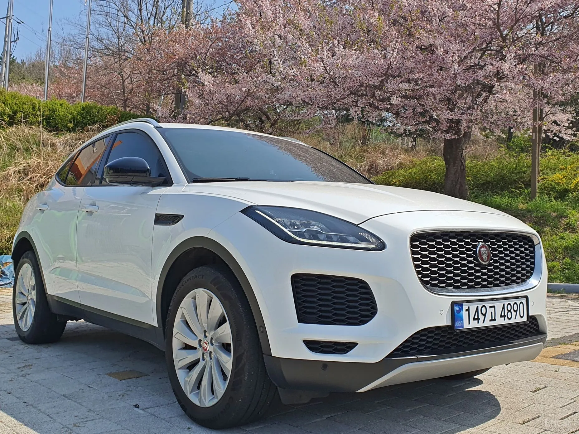 Jaguar E-PACE превью 4
