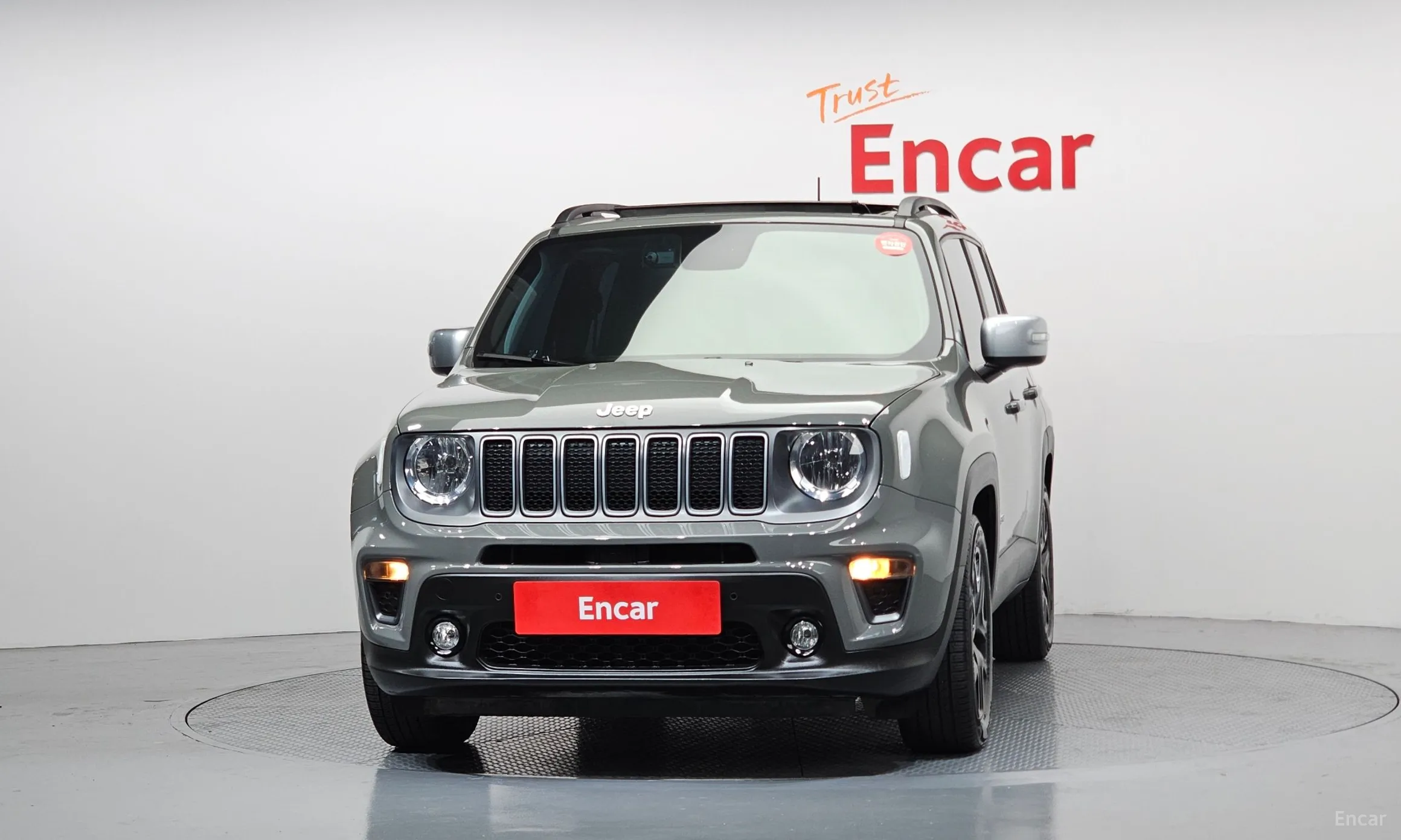 Jeep Renegade превью 3