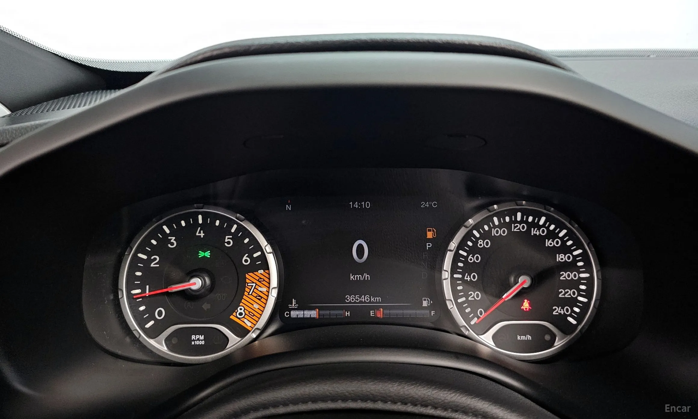 Jeep Renegade превью 8