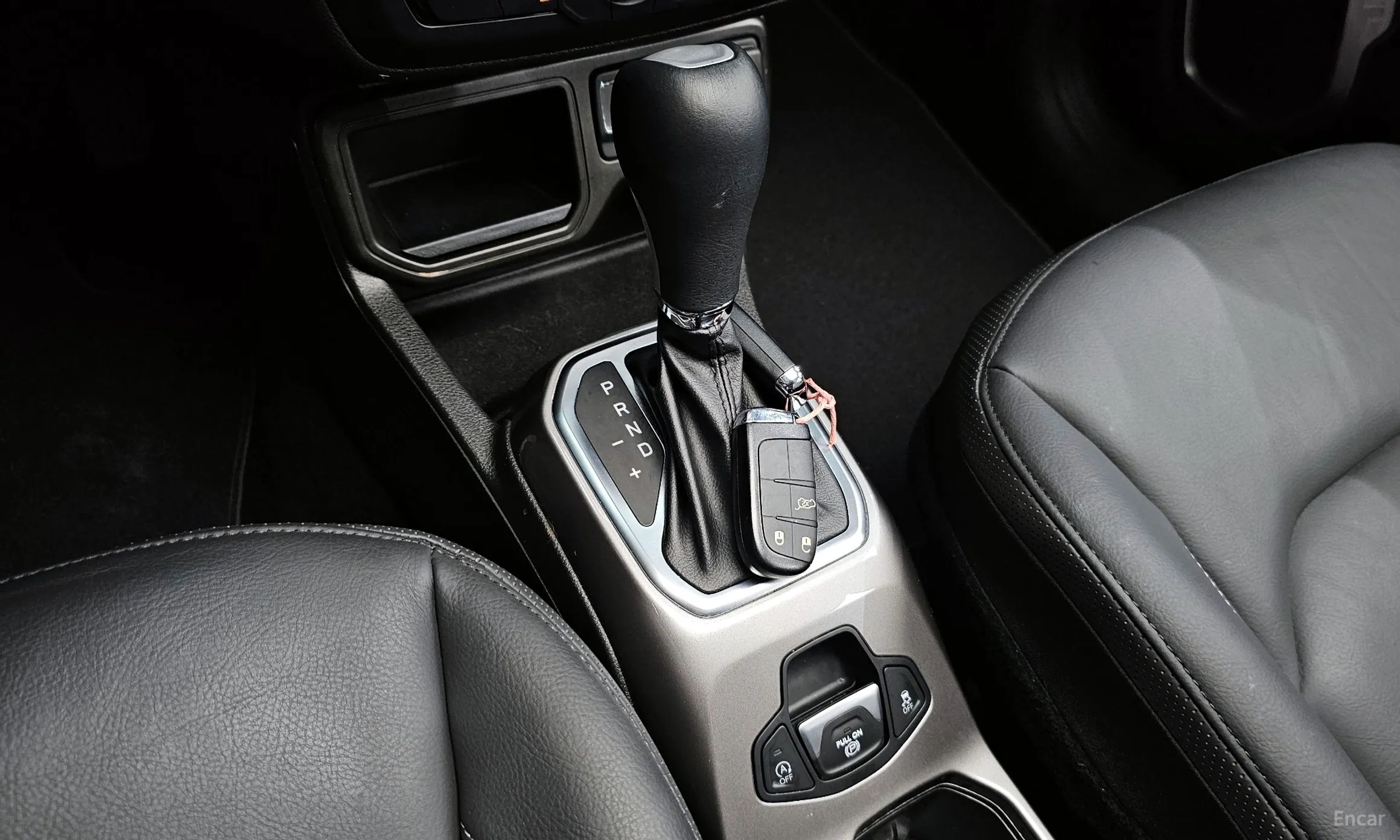 Jeep Renegade превью 9