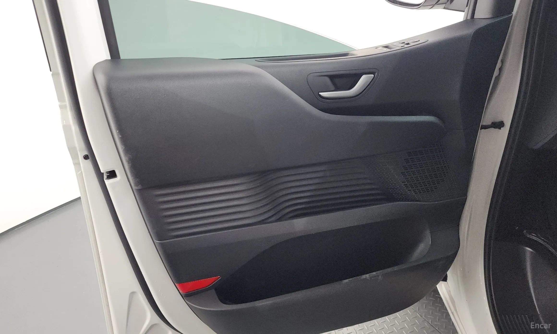 Hyundai Staria превью 18