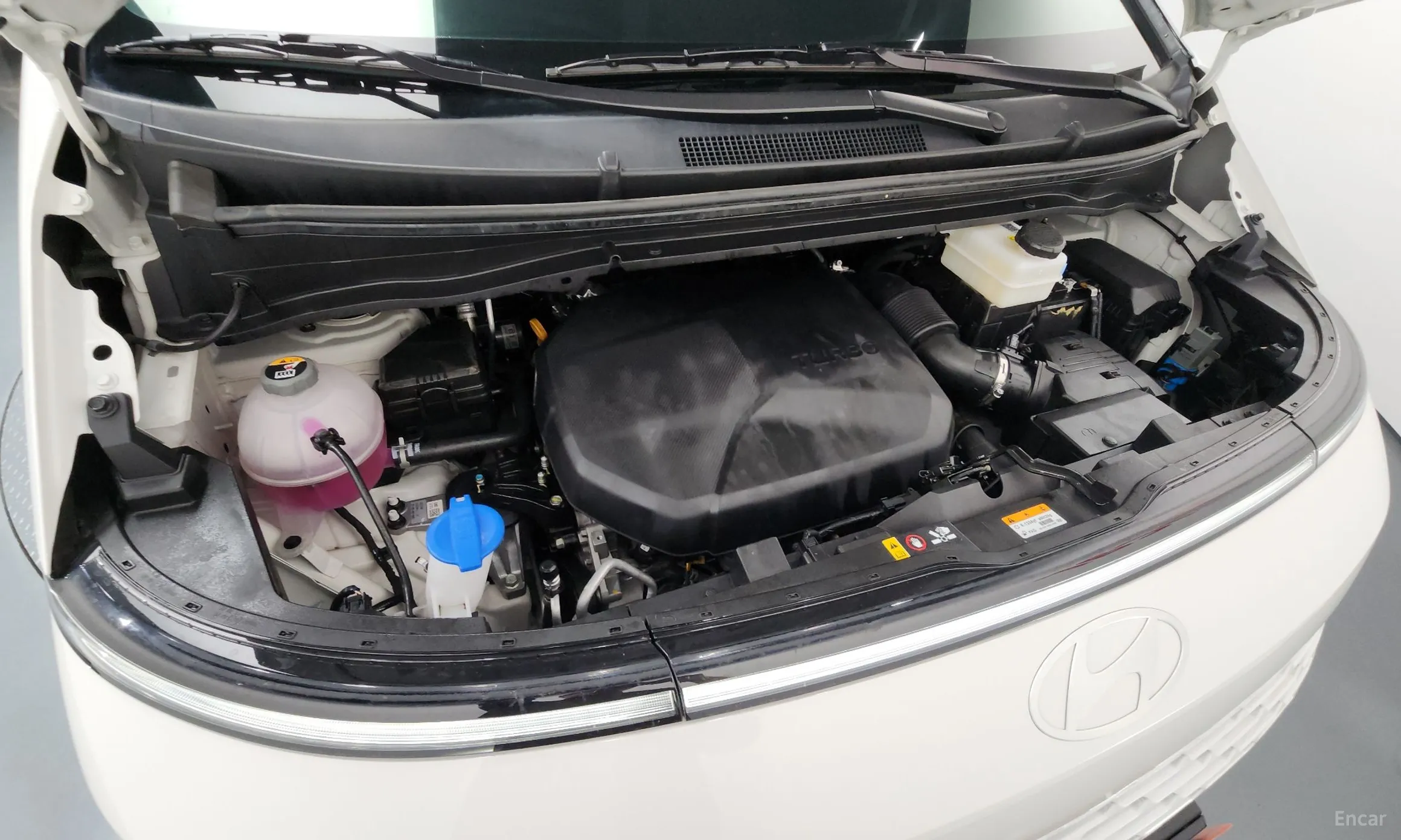 Hyundai Staria превью 6