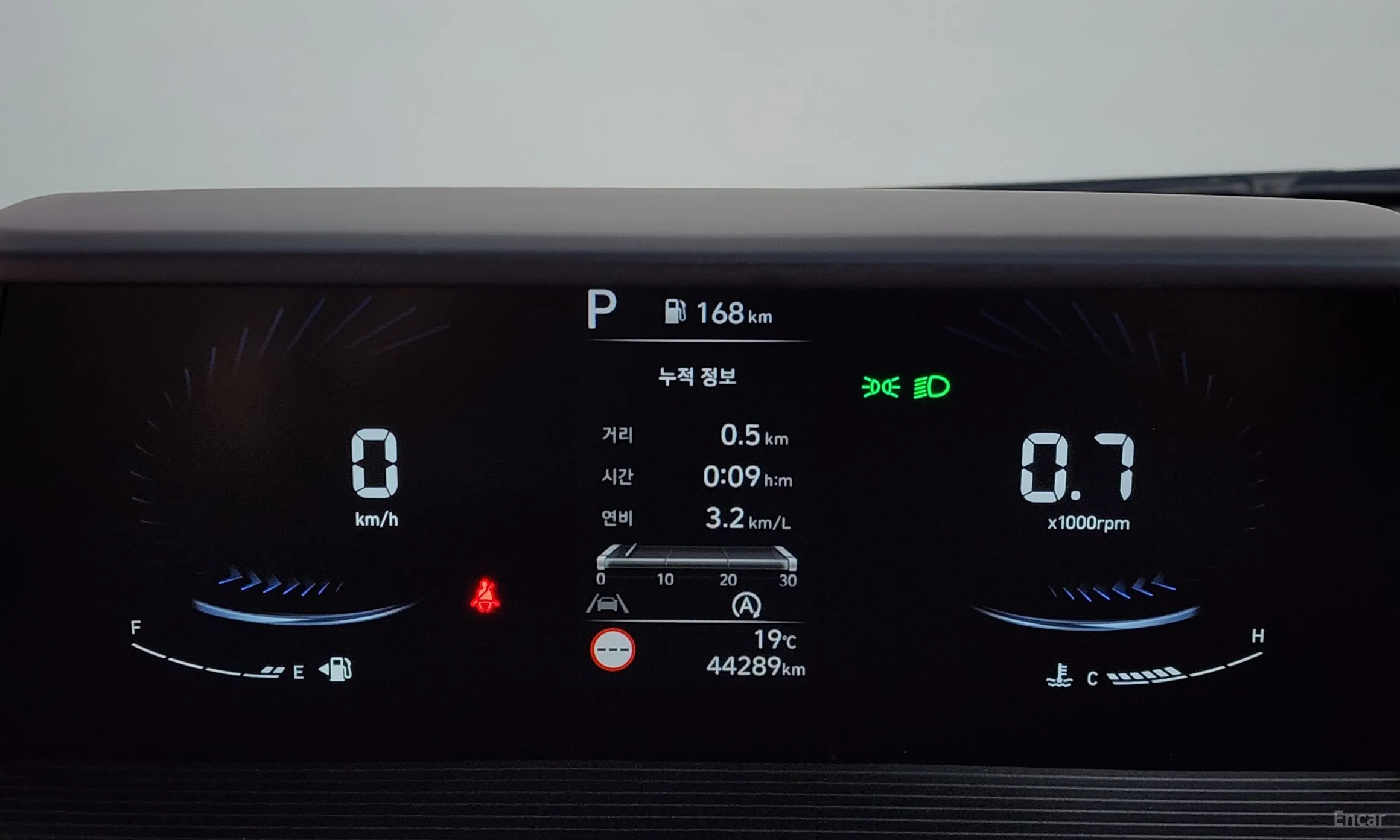 Hyundai Staria превью 8
