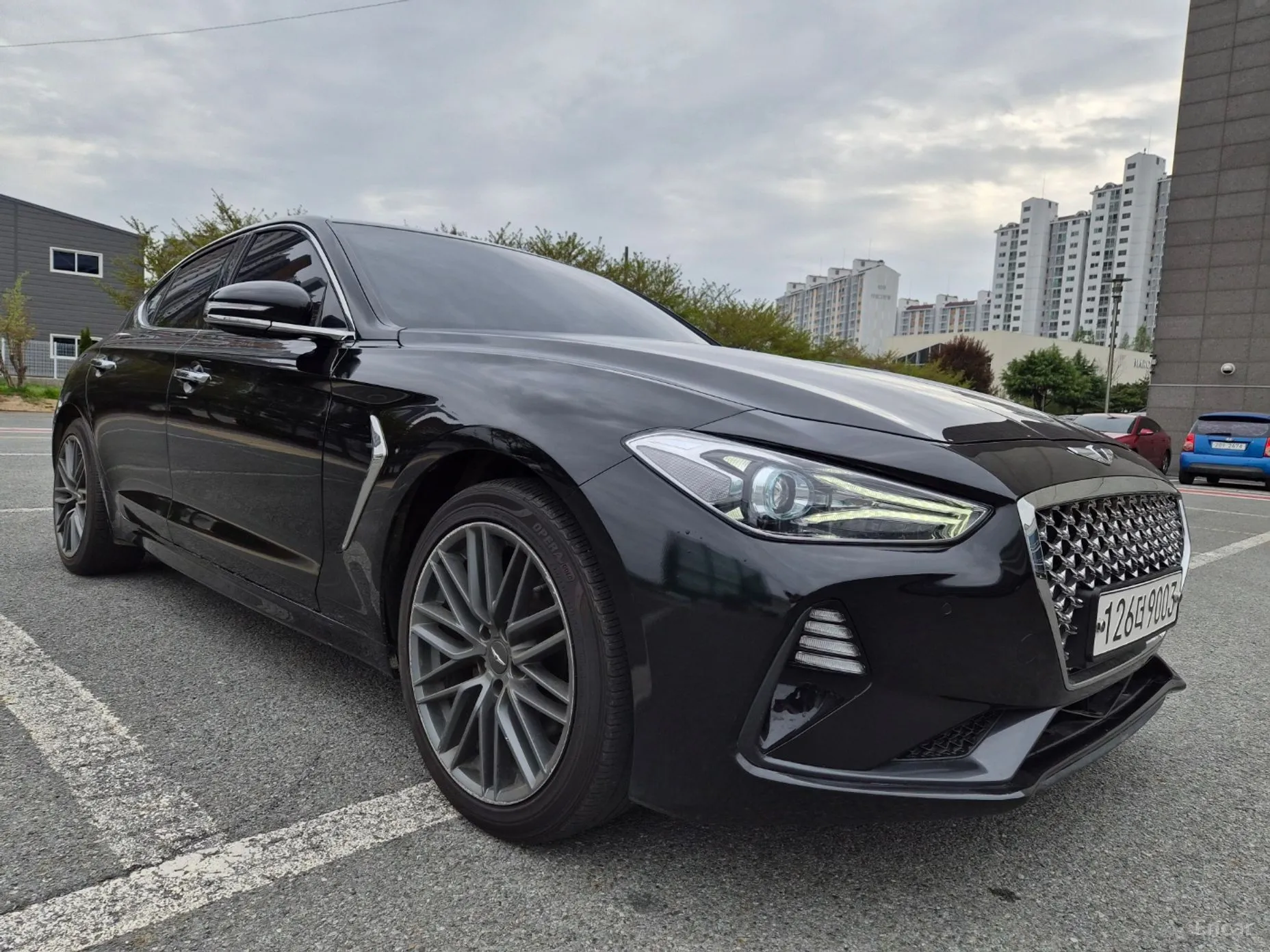 Genesis G70 превью 7