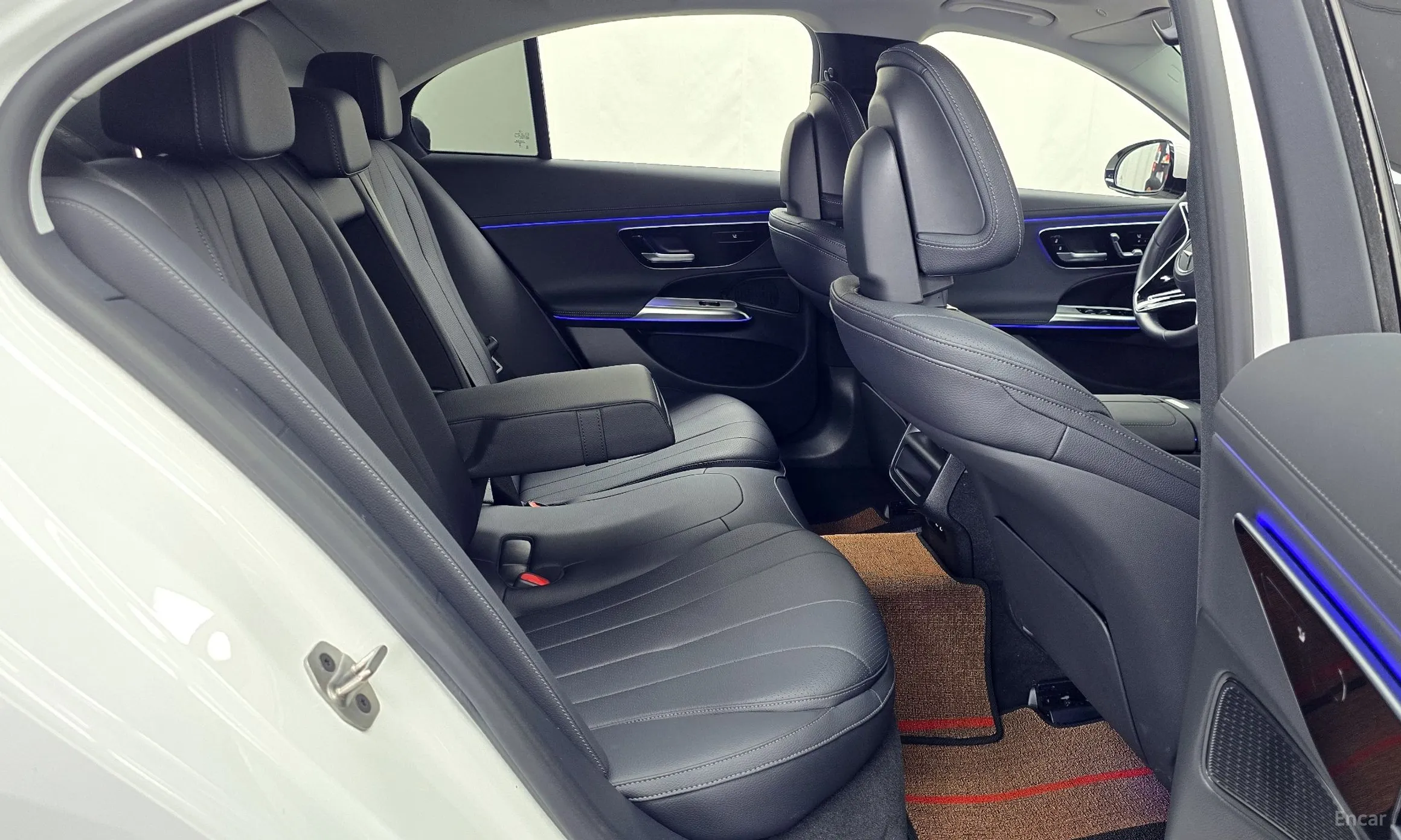 Mercedes Benz E-Class W214 превью 12