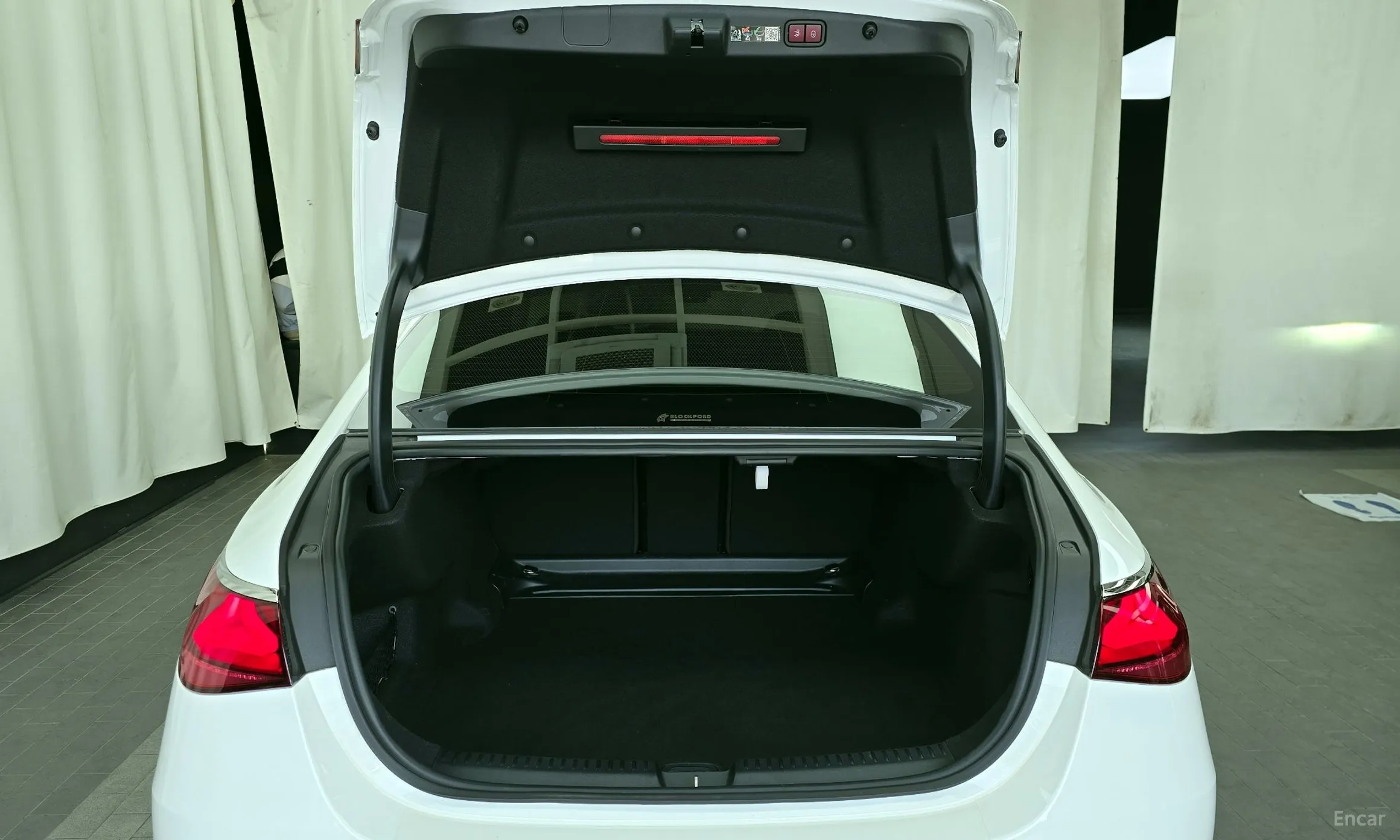Mercedes Benz E-Class W214 превью 20