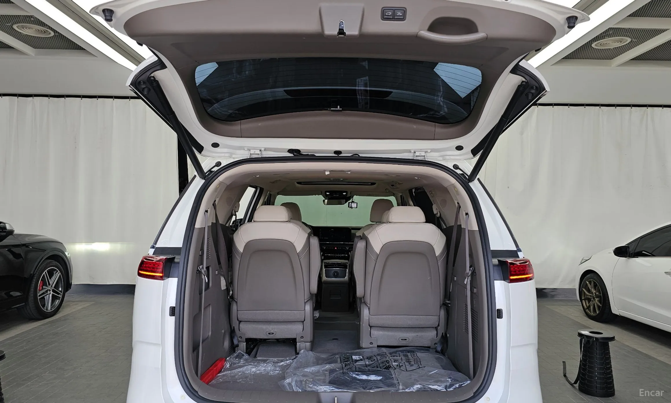Kia Carnival Gen 4 превью 20