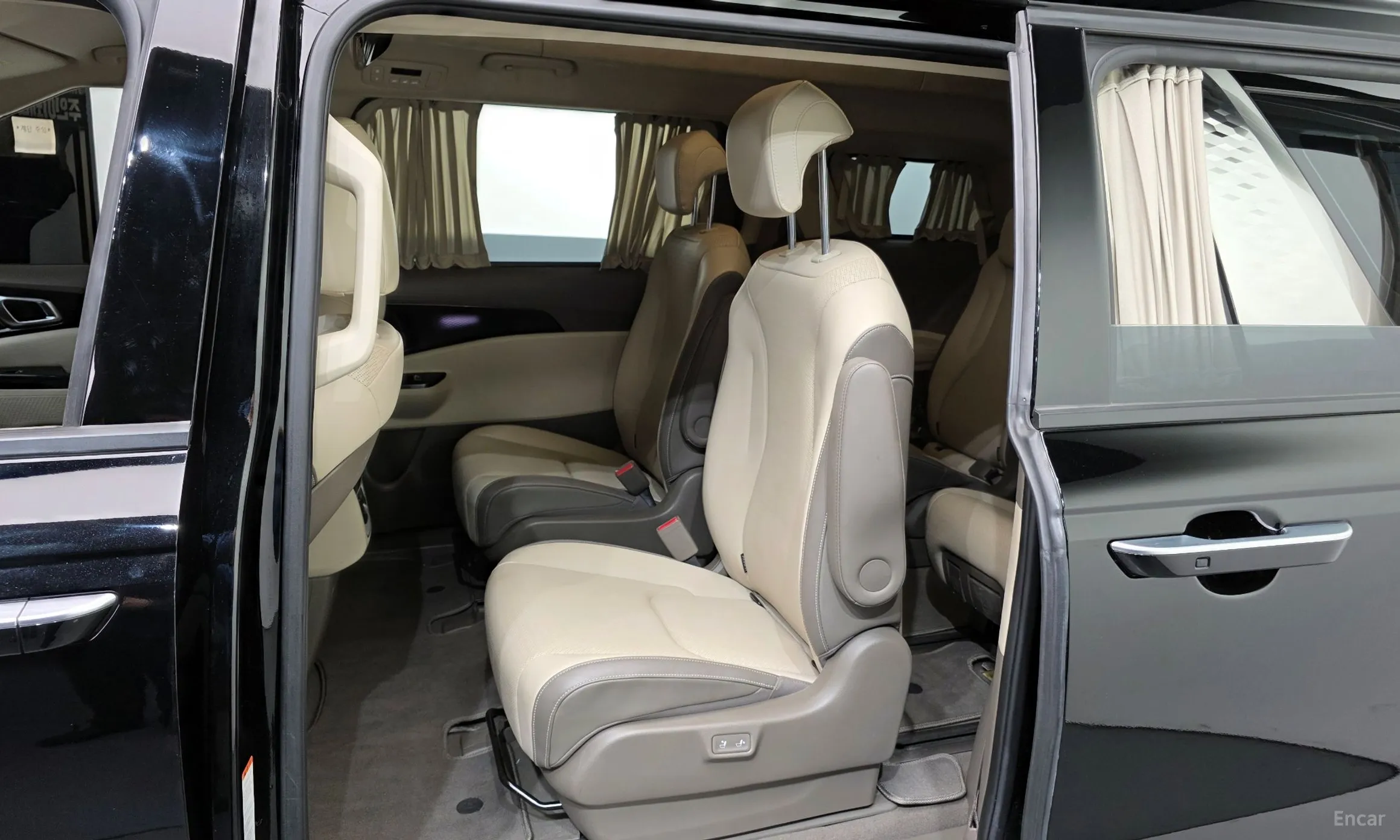 Kia Carnival Gen 4 превью 11