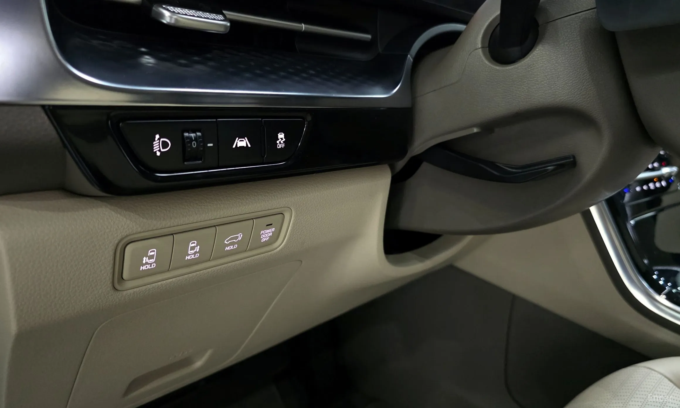 Kia Carnival Gen 4 превью 14