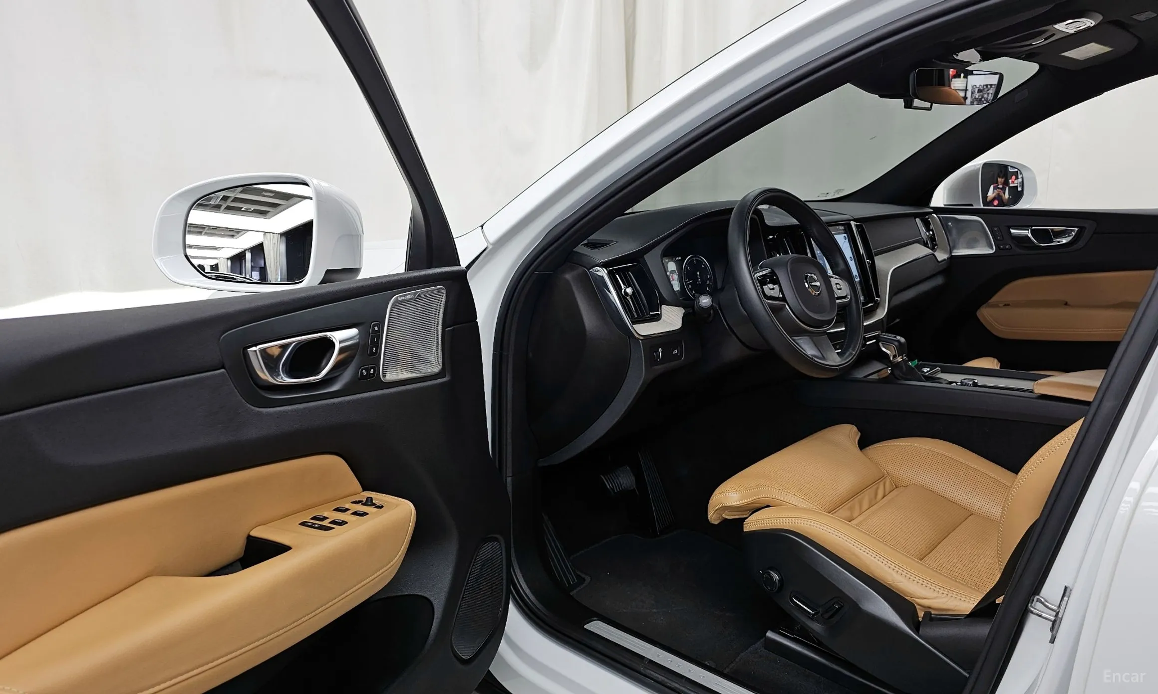 Volvo XC60 Gen 2 превью 10