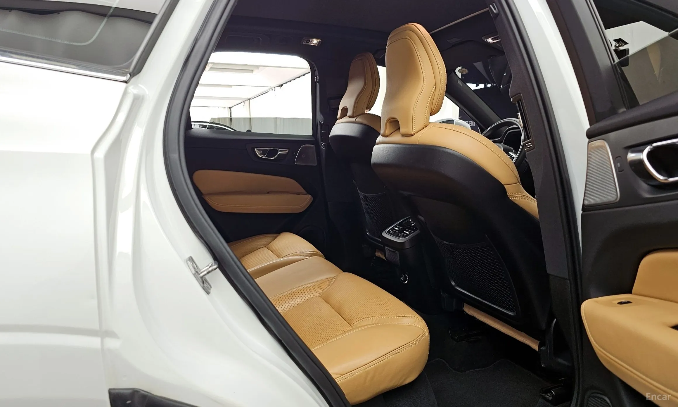 Volvo XC60 Gen 2 превью 12