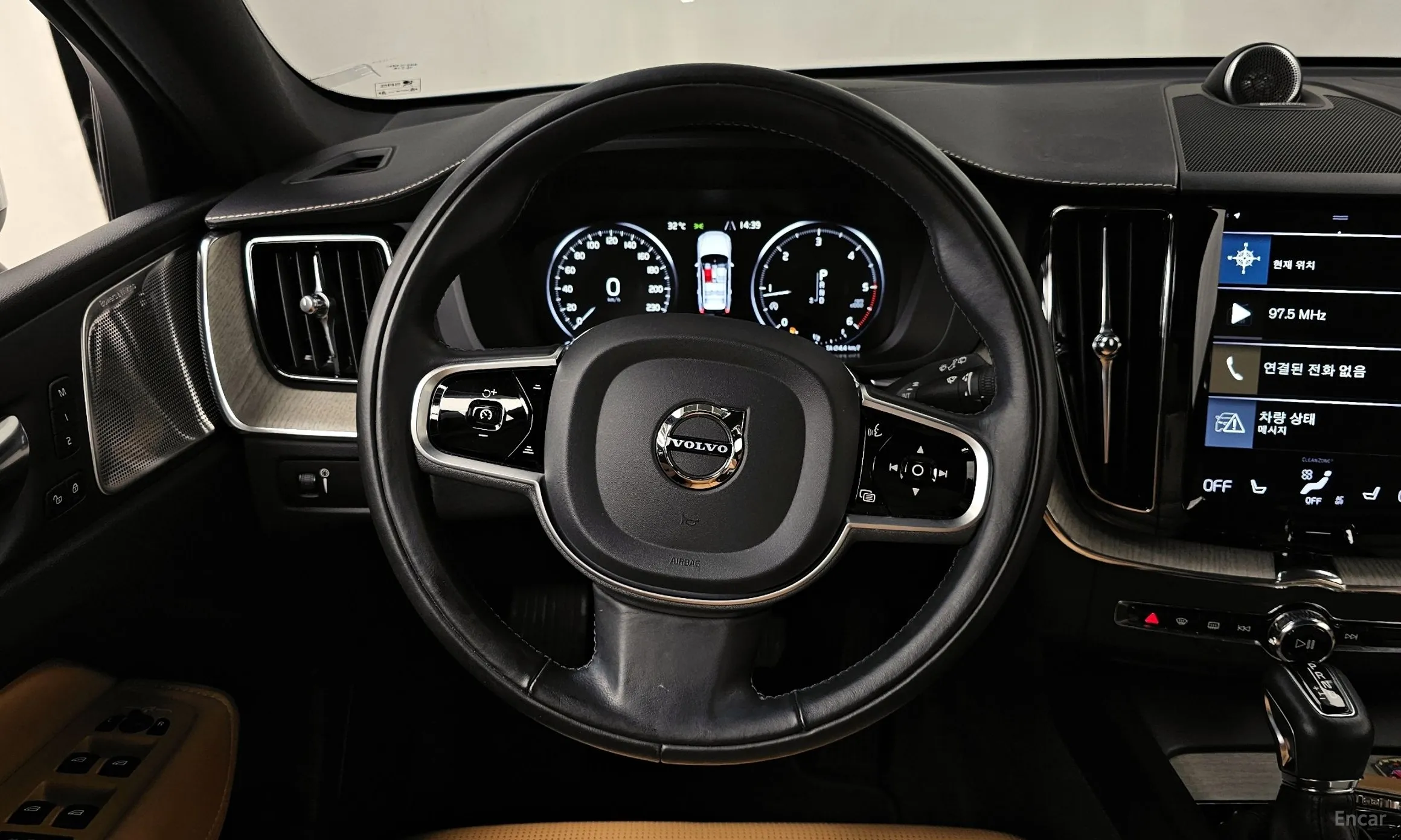 Volvo XC60 Gen 2 превью 13