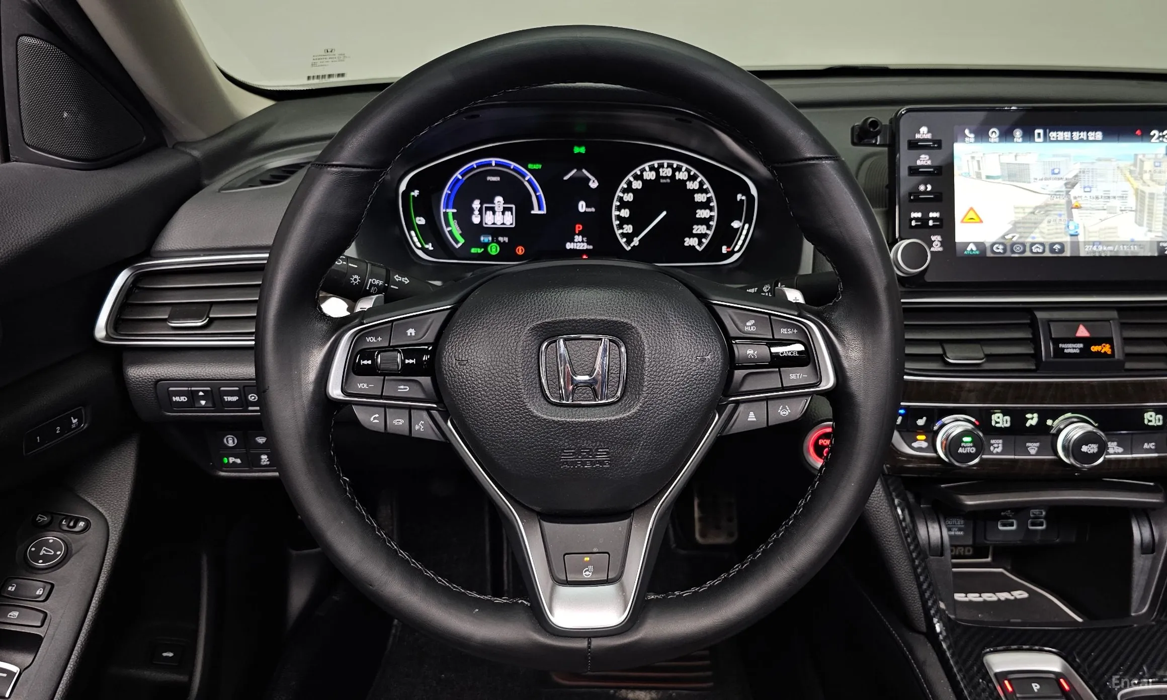 Honda Accord 10th Generation превью 12