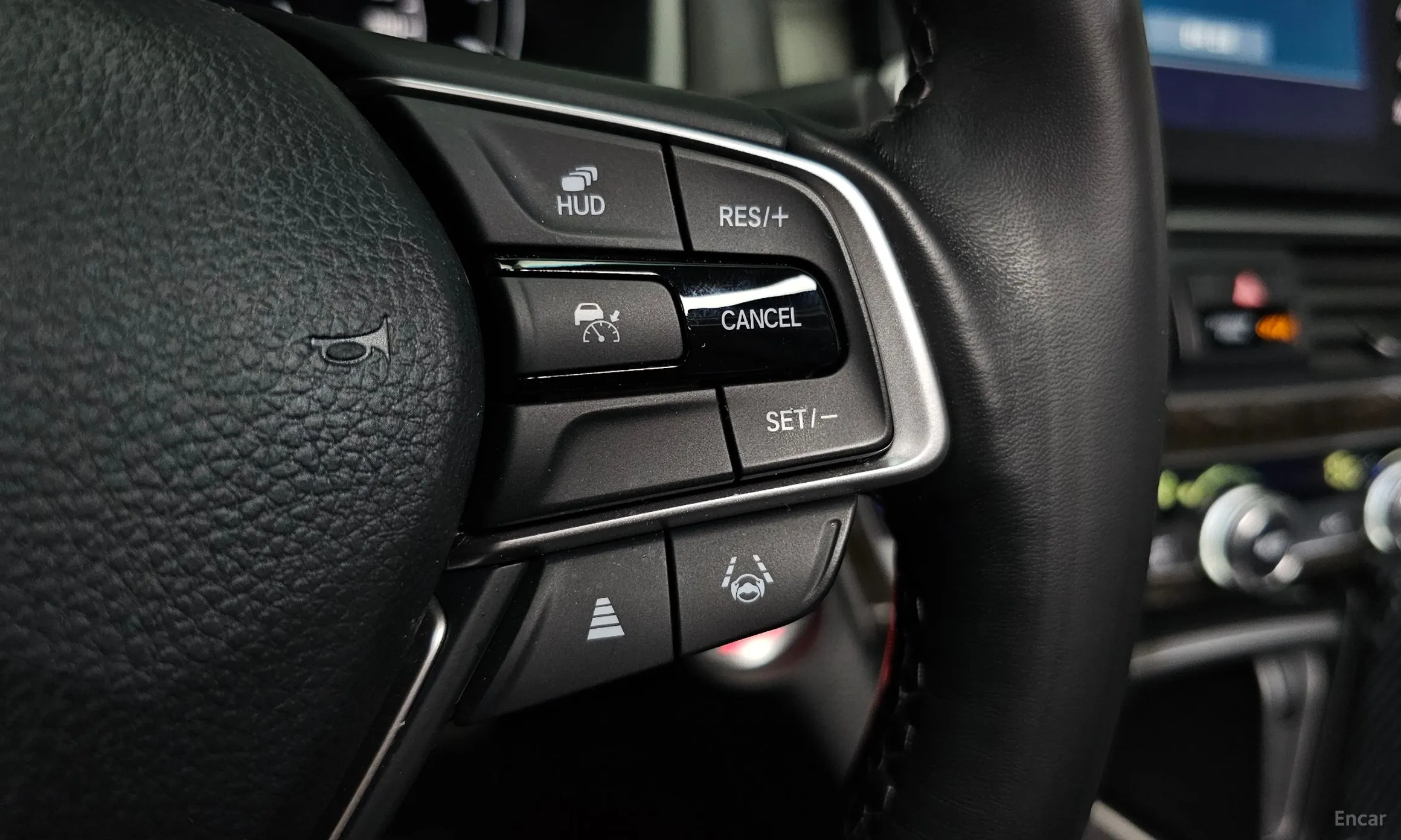 Honda Accord 10th Generation превью 19