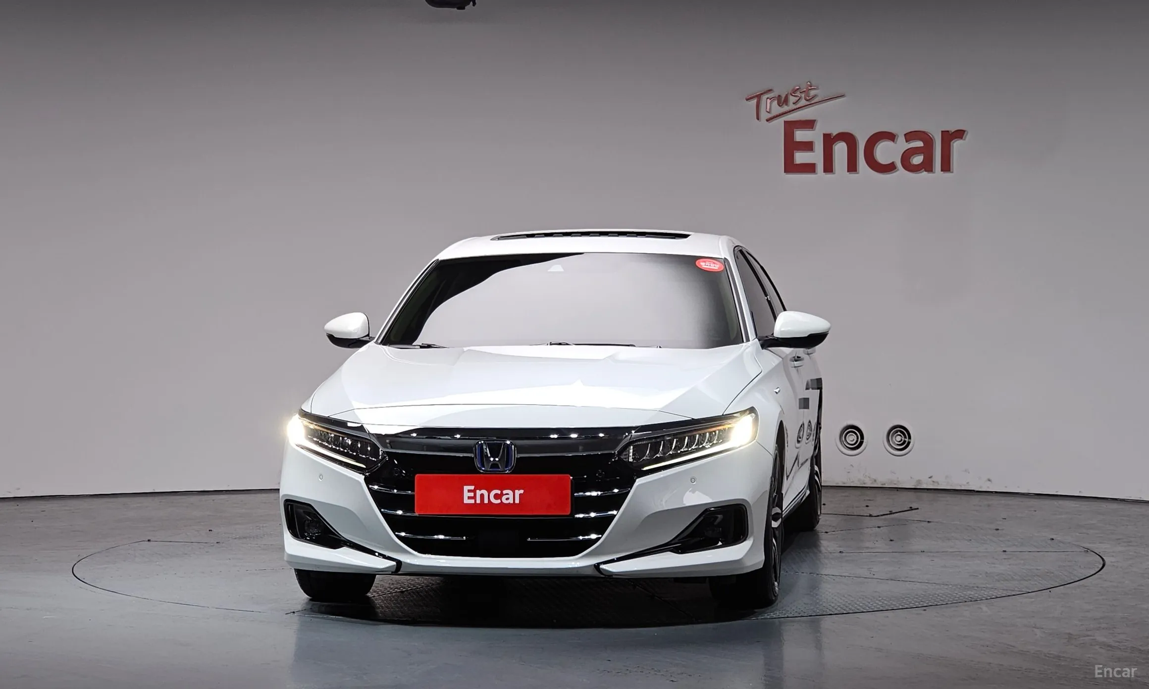 Honda Accord 10th Generation превью 3