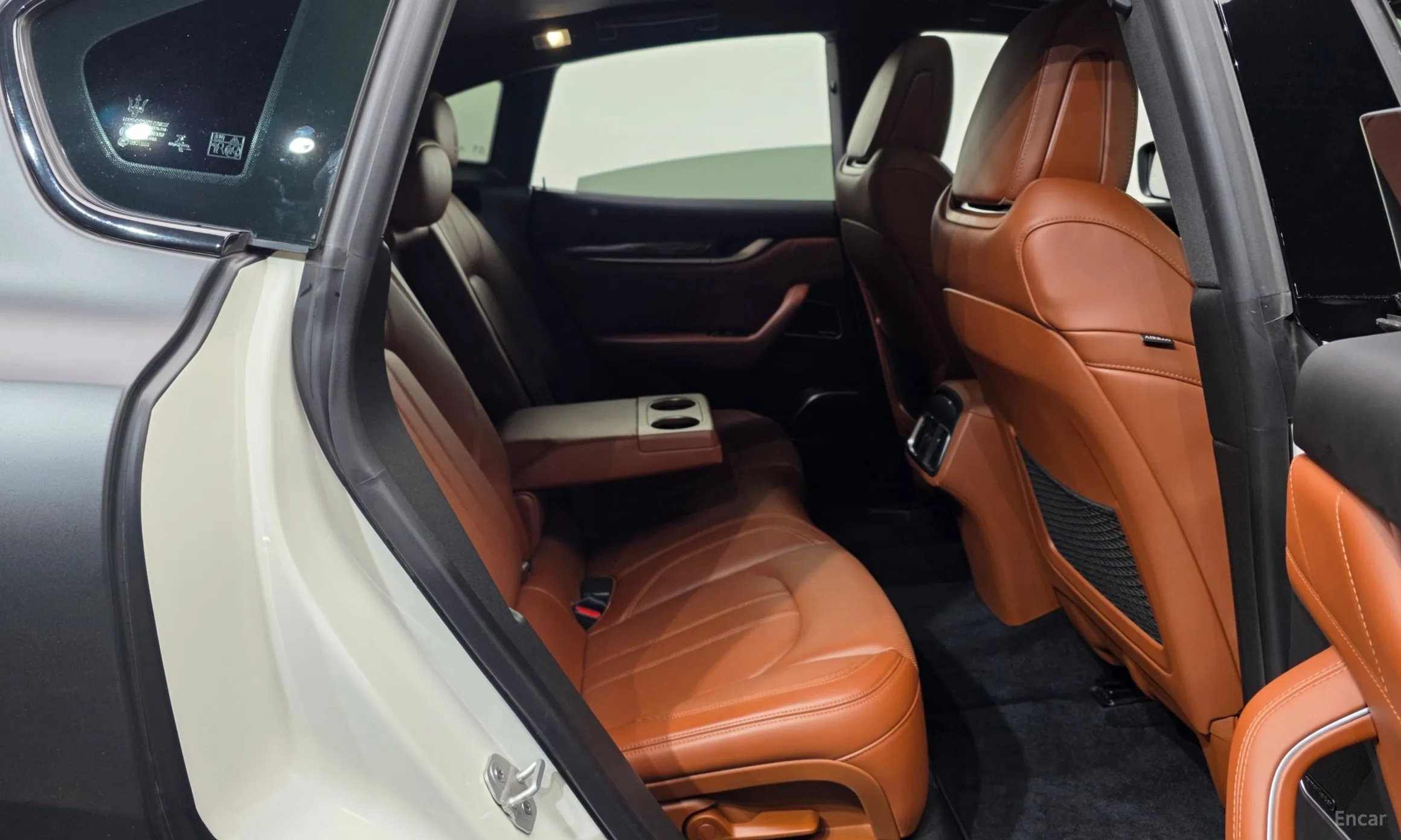 Maserati Levante превью 12