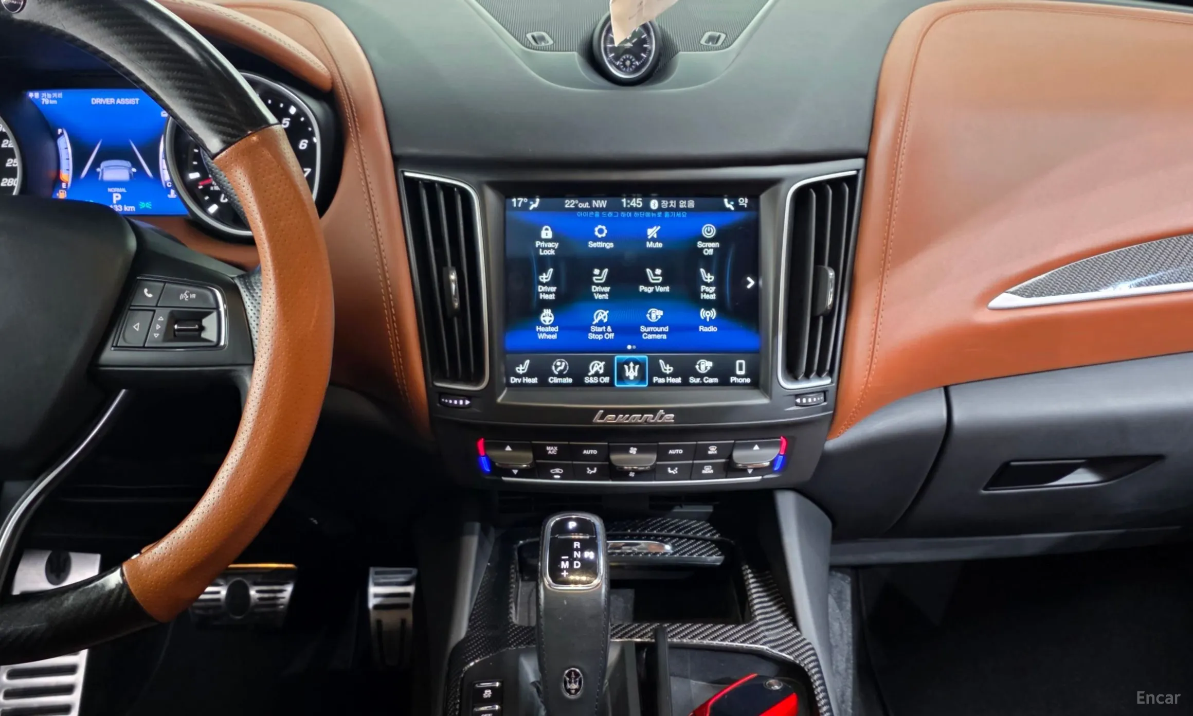 Maserati Levante превью 14
