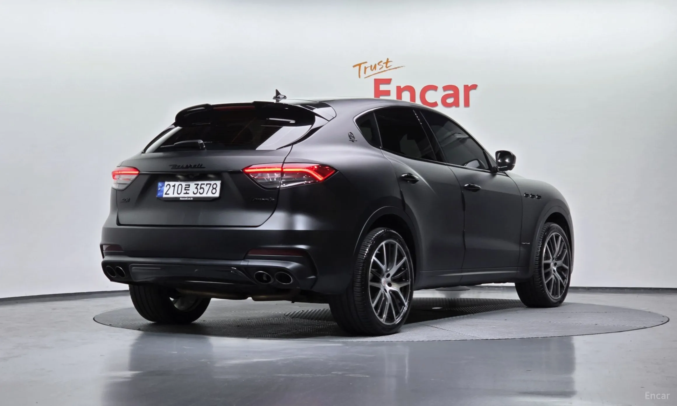 Maserati Levante превью 2