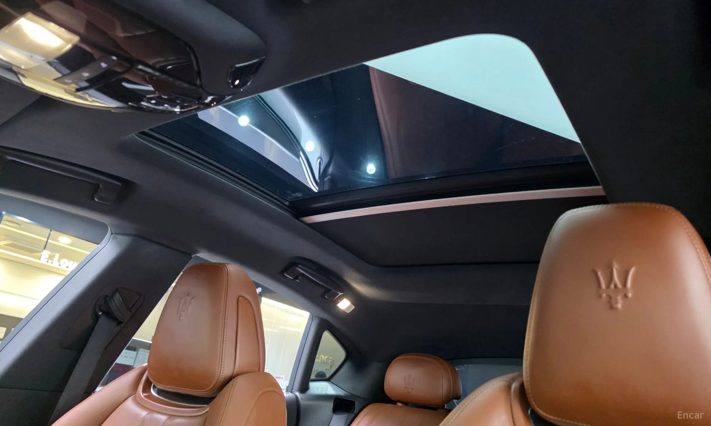 Maserati Levante превью 18