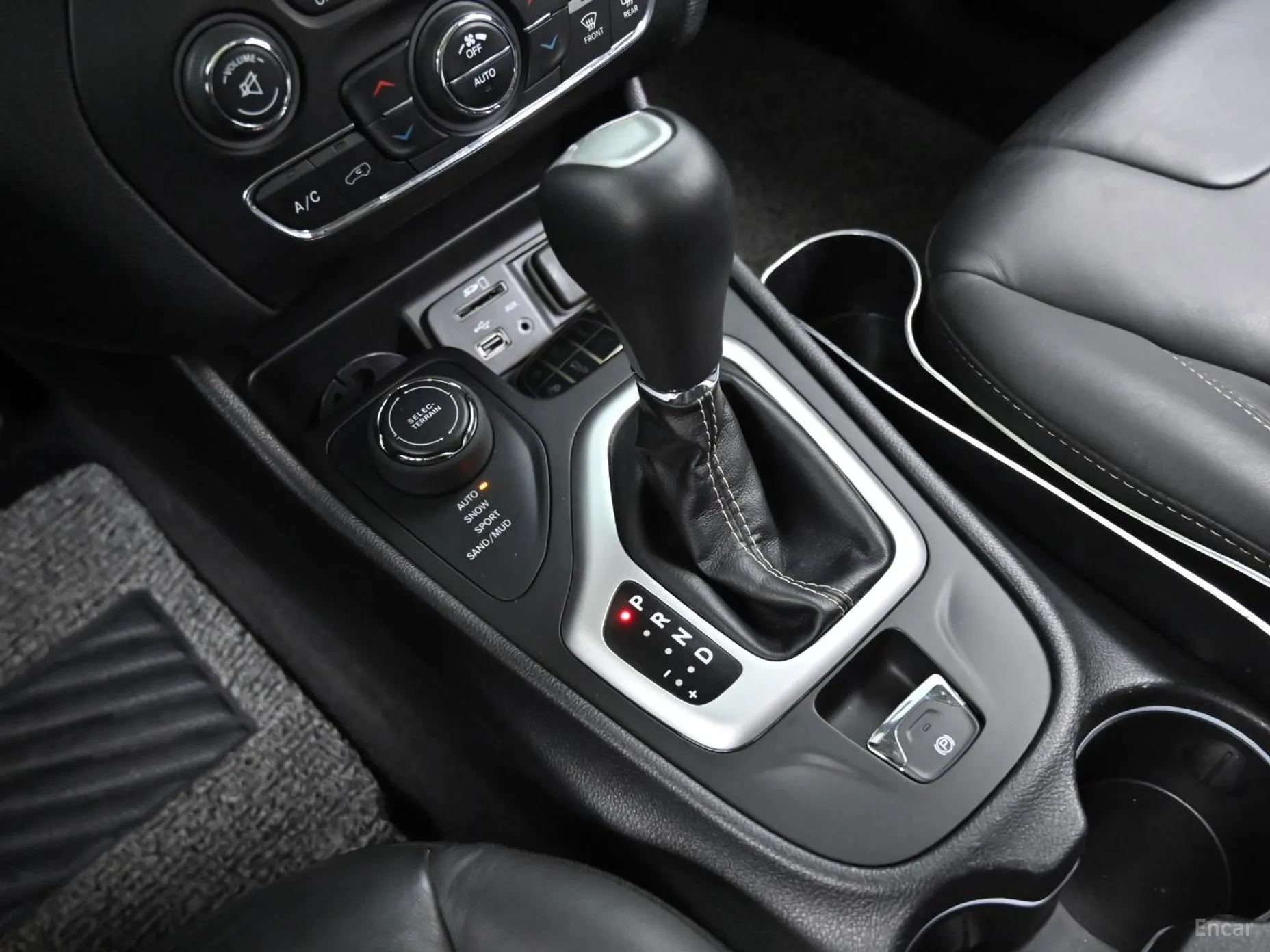 Jeep Cherokee (KL) превью 9