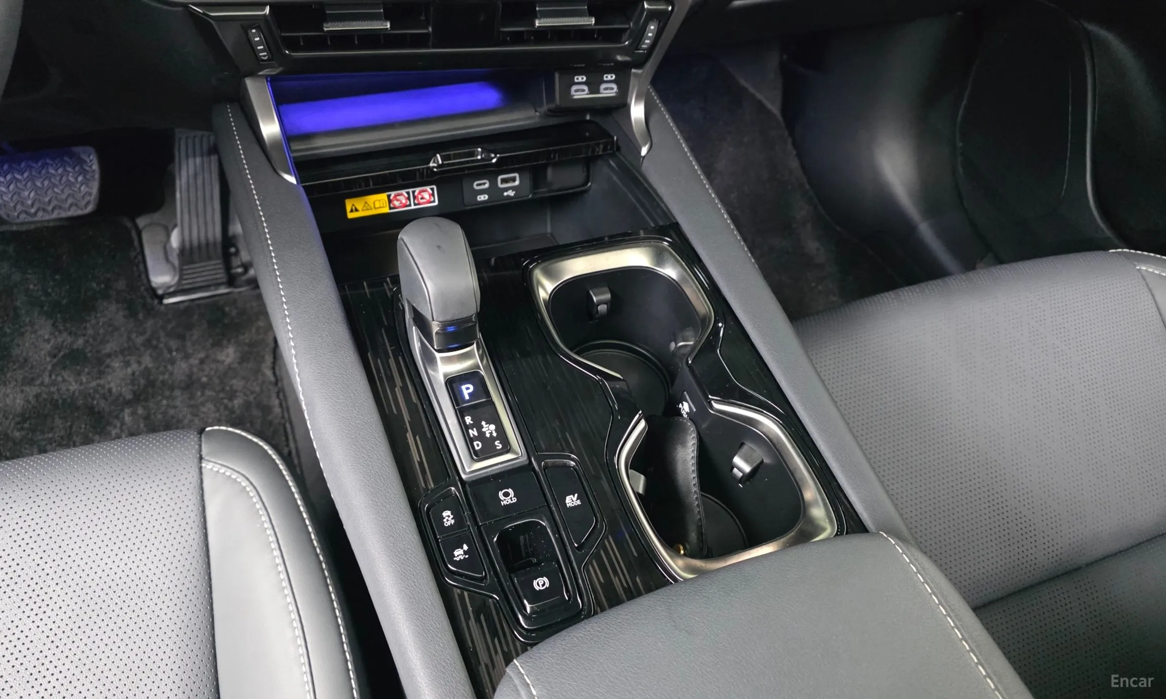 Lexus RX350h 5th Generation превью 9