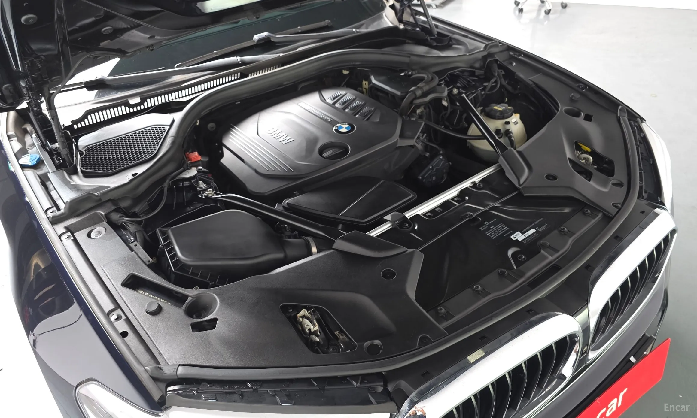BMW 5 Series (G30) превью 6