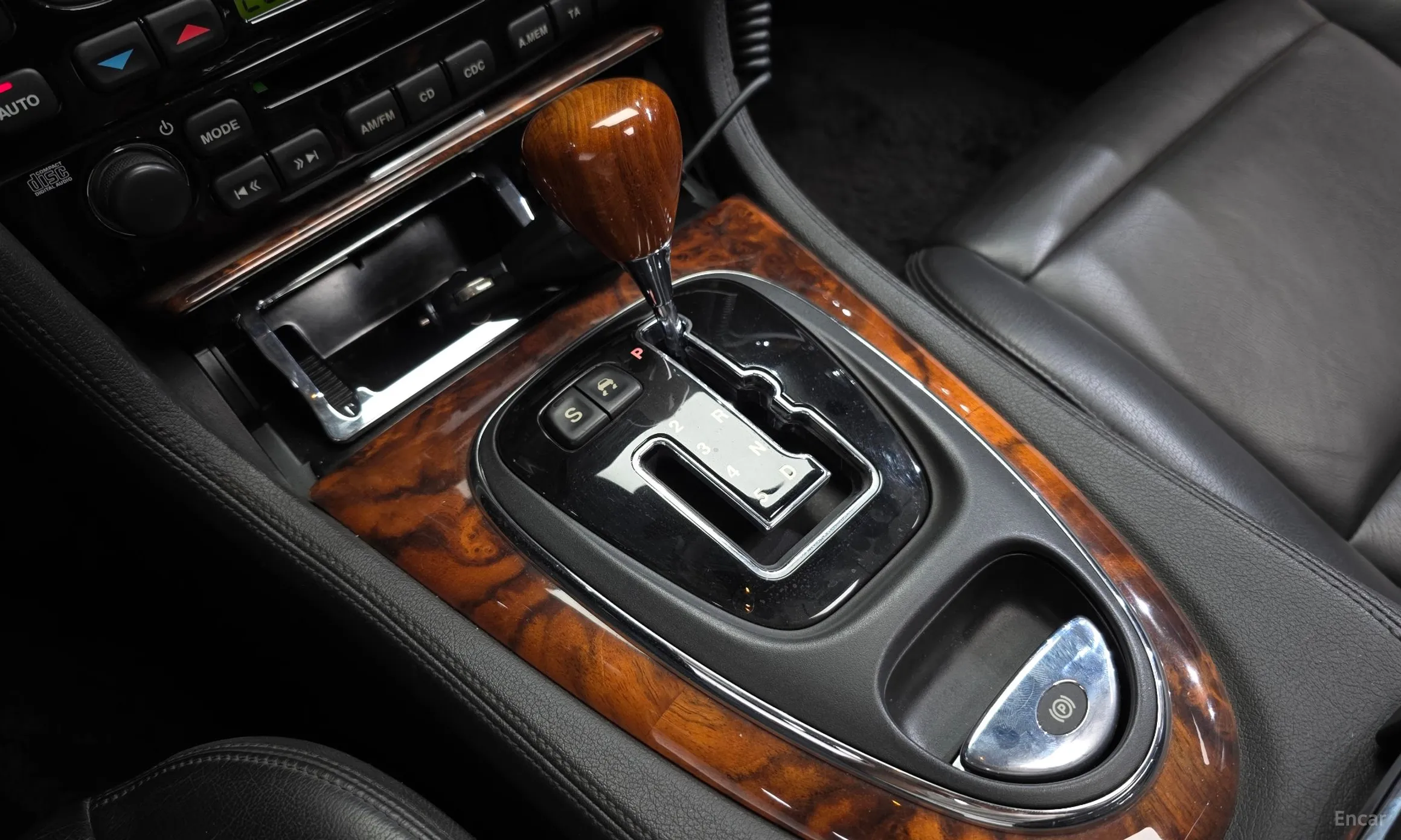Jaguar XJ-8 превью 9