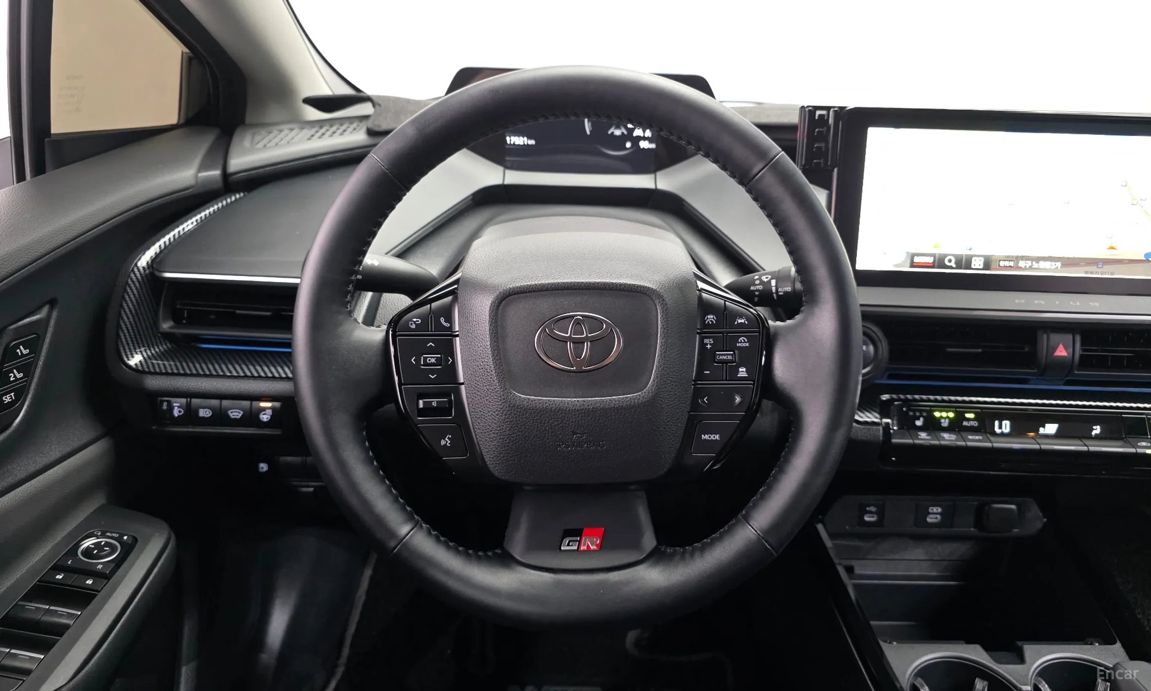 Toyota Prius 5th Generation превью 12