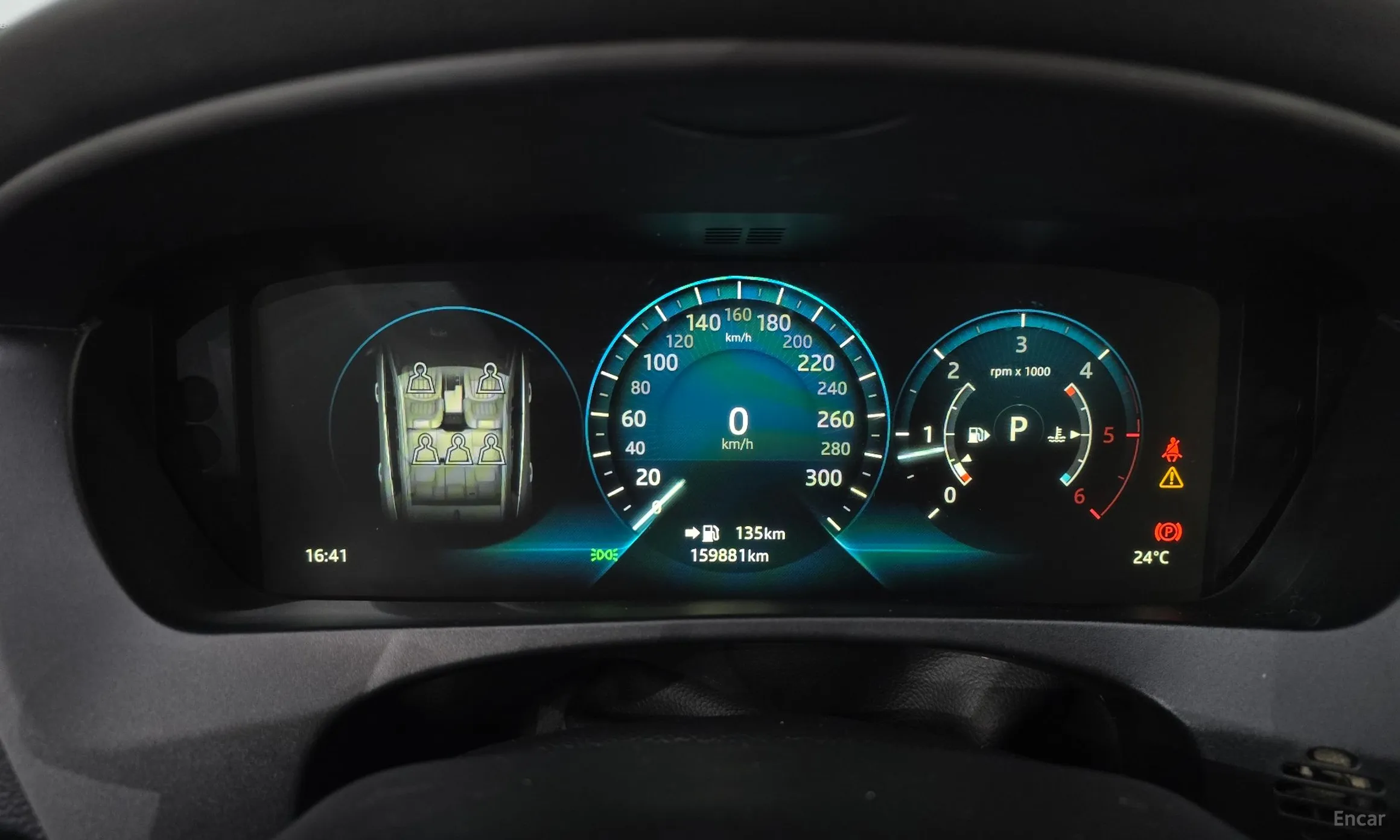 Jaguar F-PACE превью 8