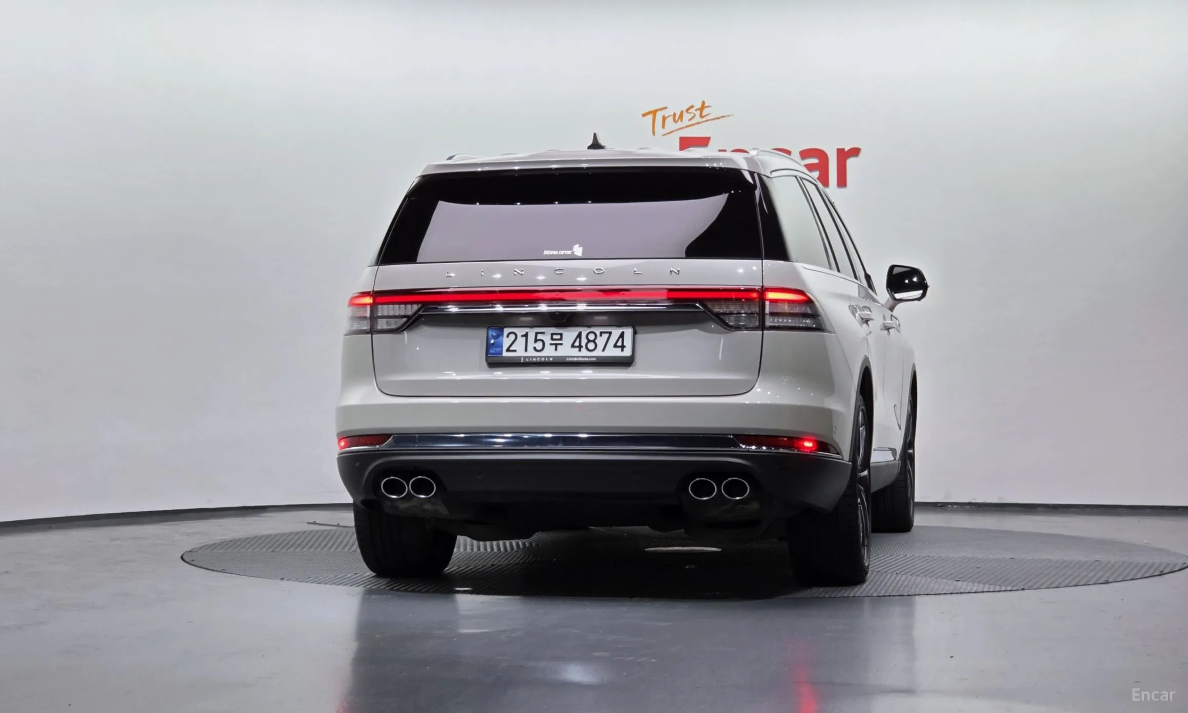 Lincoln Aviator 2nd Generation превью 4