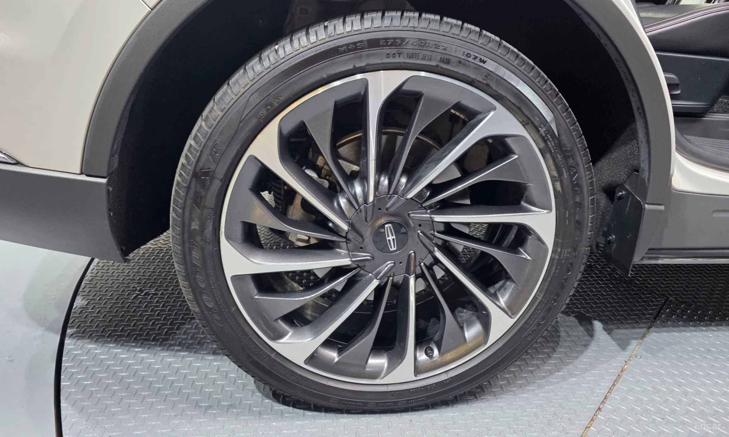 Lincoln Aviator 2nd Generation превью 5