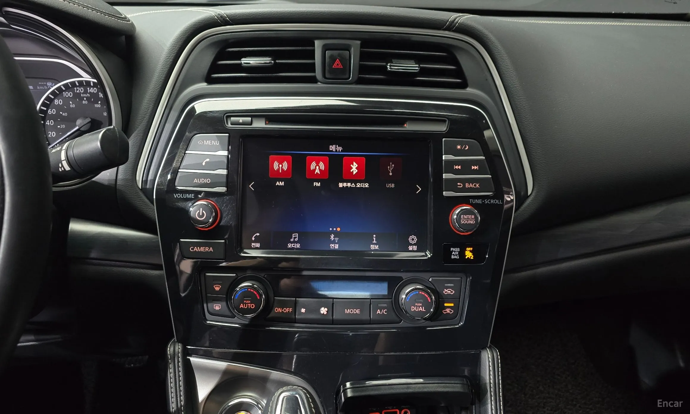 Nissan Maxima (A36) превью 14