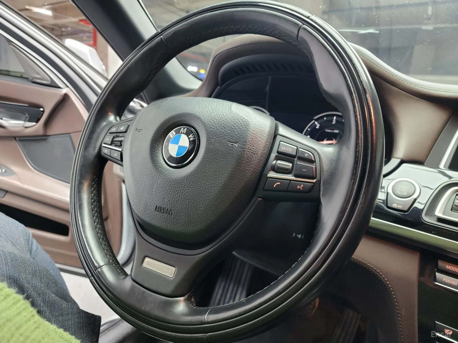 BMW 7 Series (F01) превью 11