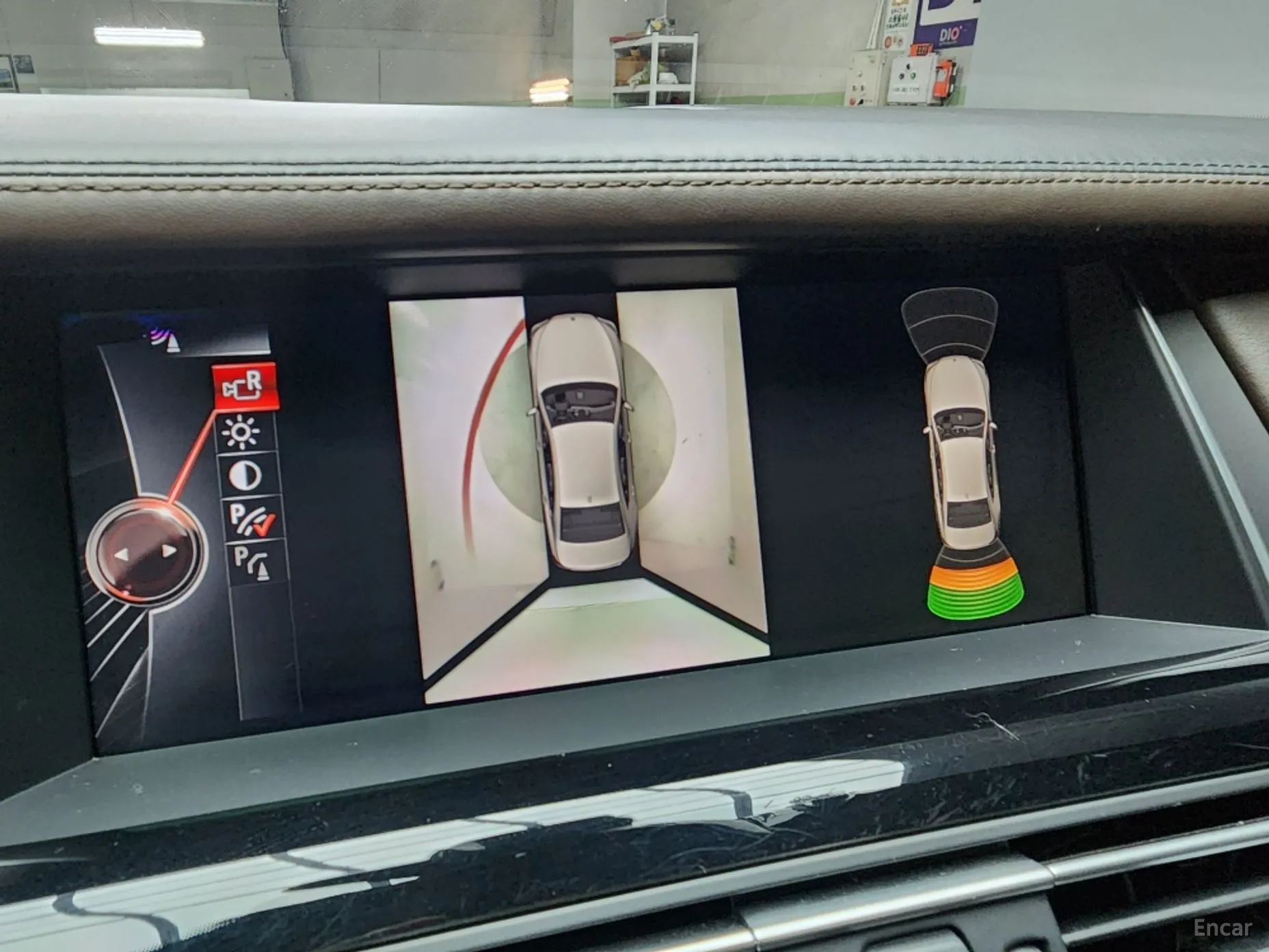 BMW 7 Series (F01) превью 13