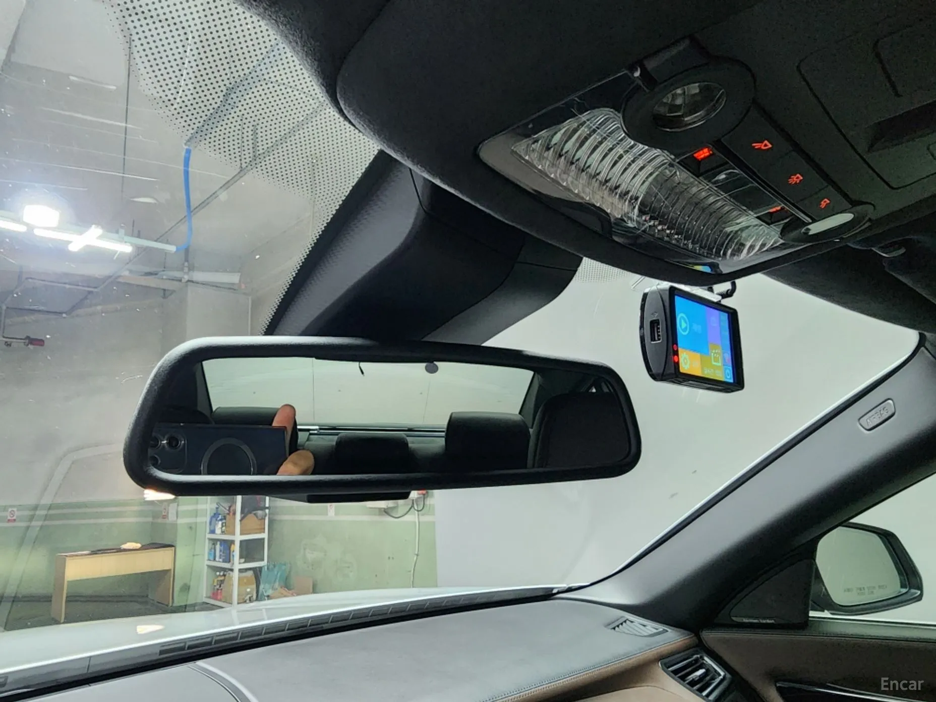 BMW 7 Series (F01) превью 17