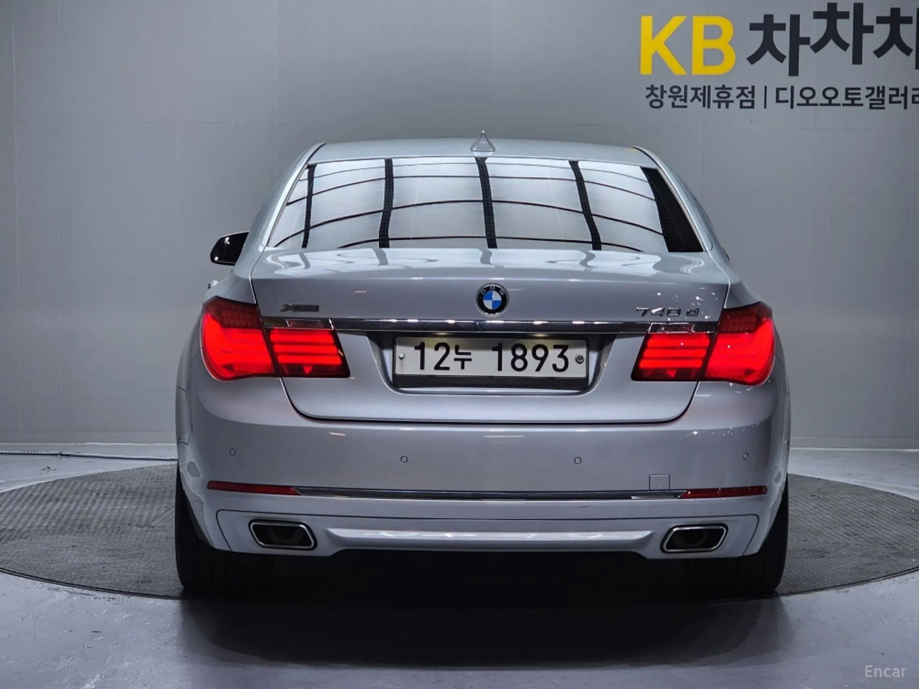 BMW 7 Series (F01) превью 3