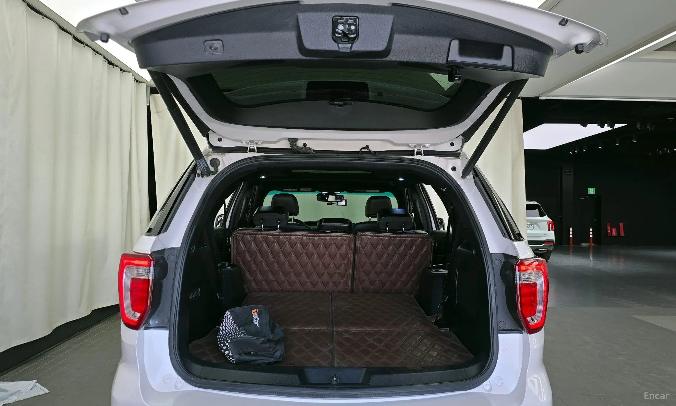 Ford Explorer превью 20